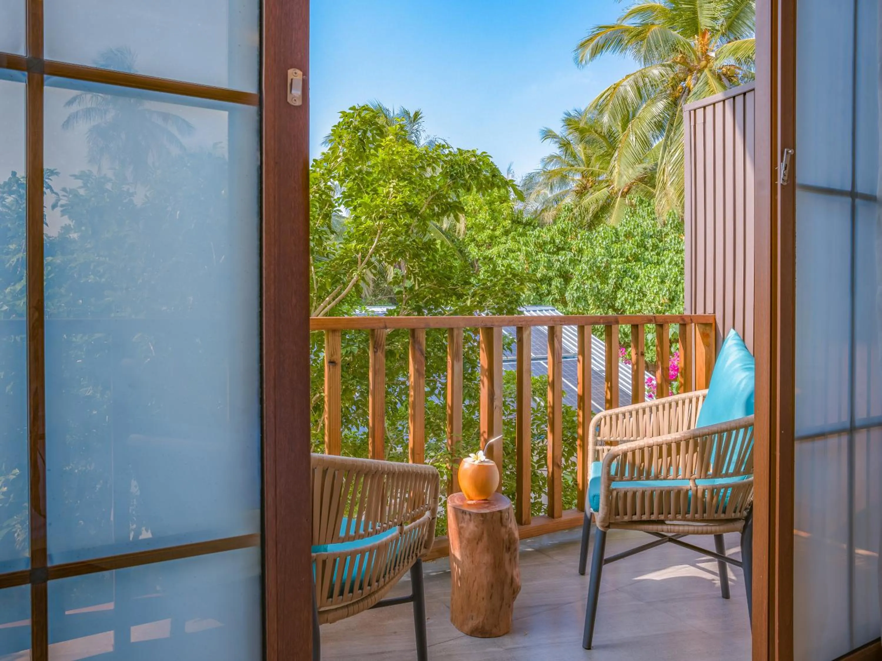 Day in Thundi by Biosphere