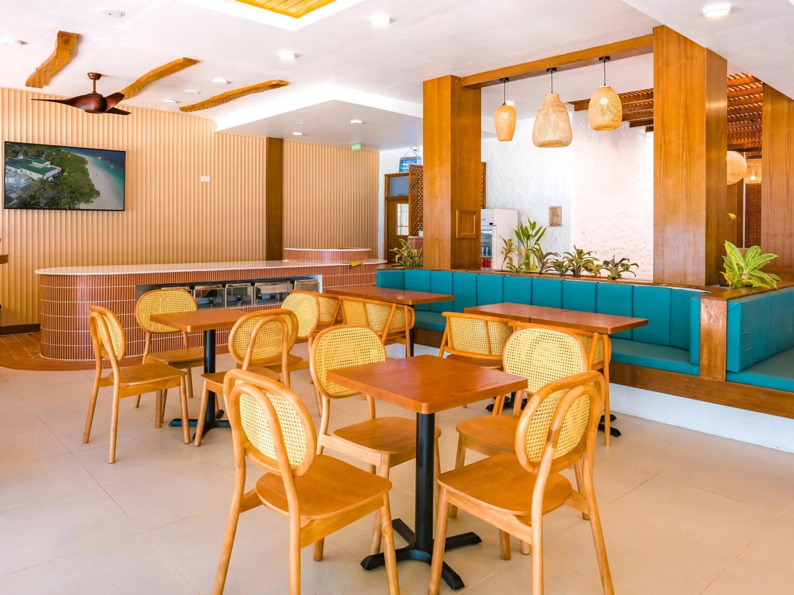 Dining area in Thundi by Biosphere