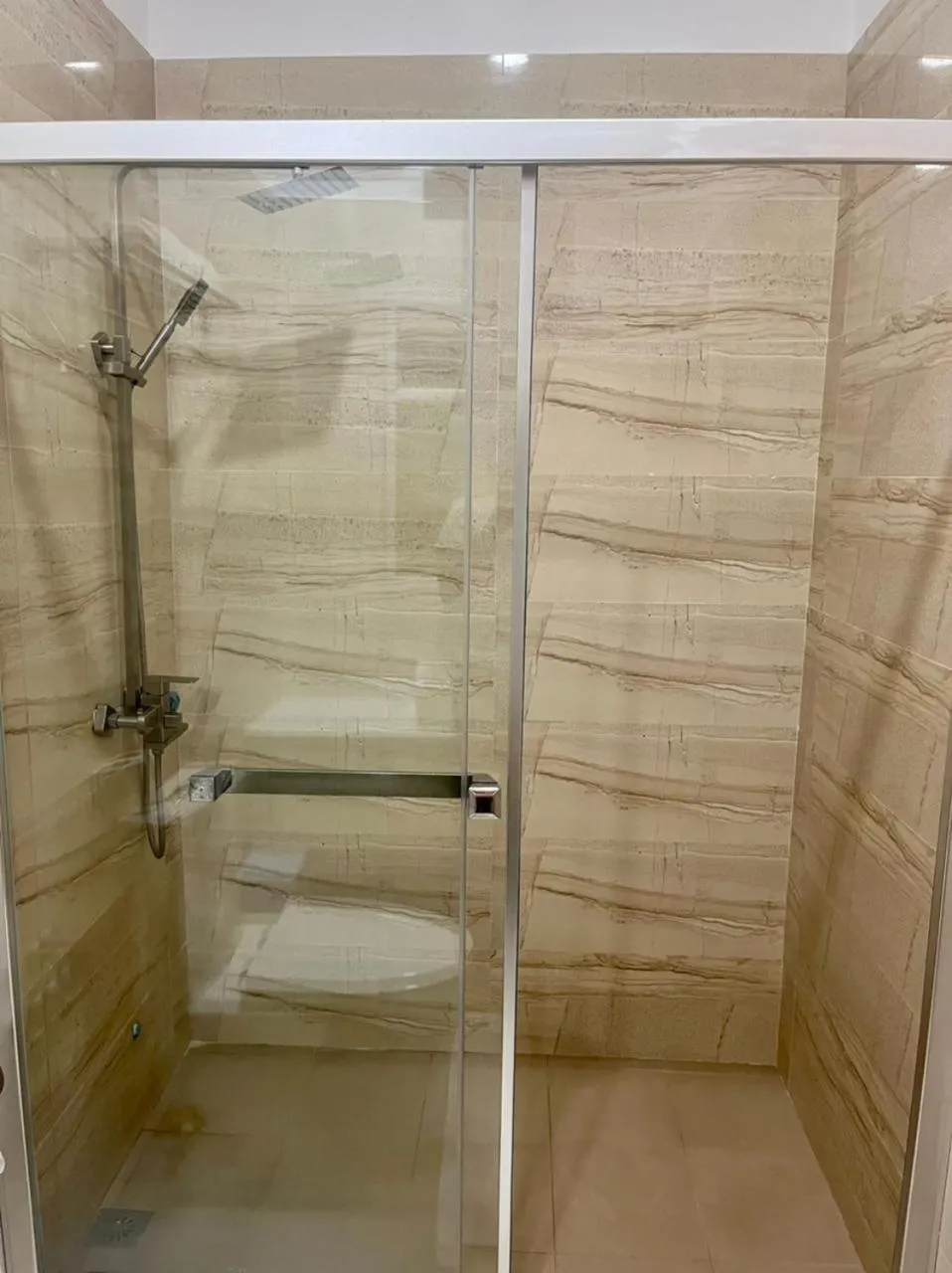 Shower in Thundi Village & Spa