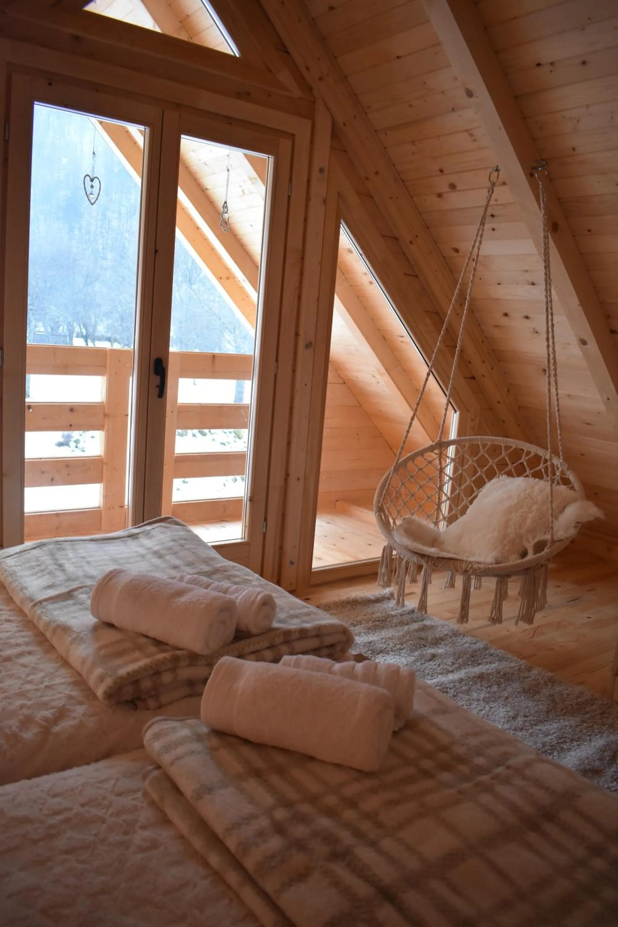 Bedroom, Bed in Mountain Lodge Mont Peace