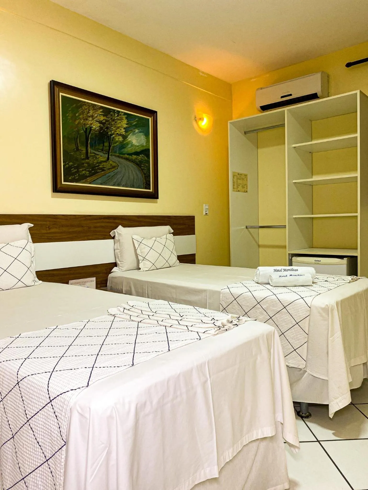 Bedroom, Bed in Hotel Monólitos