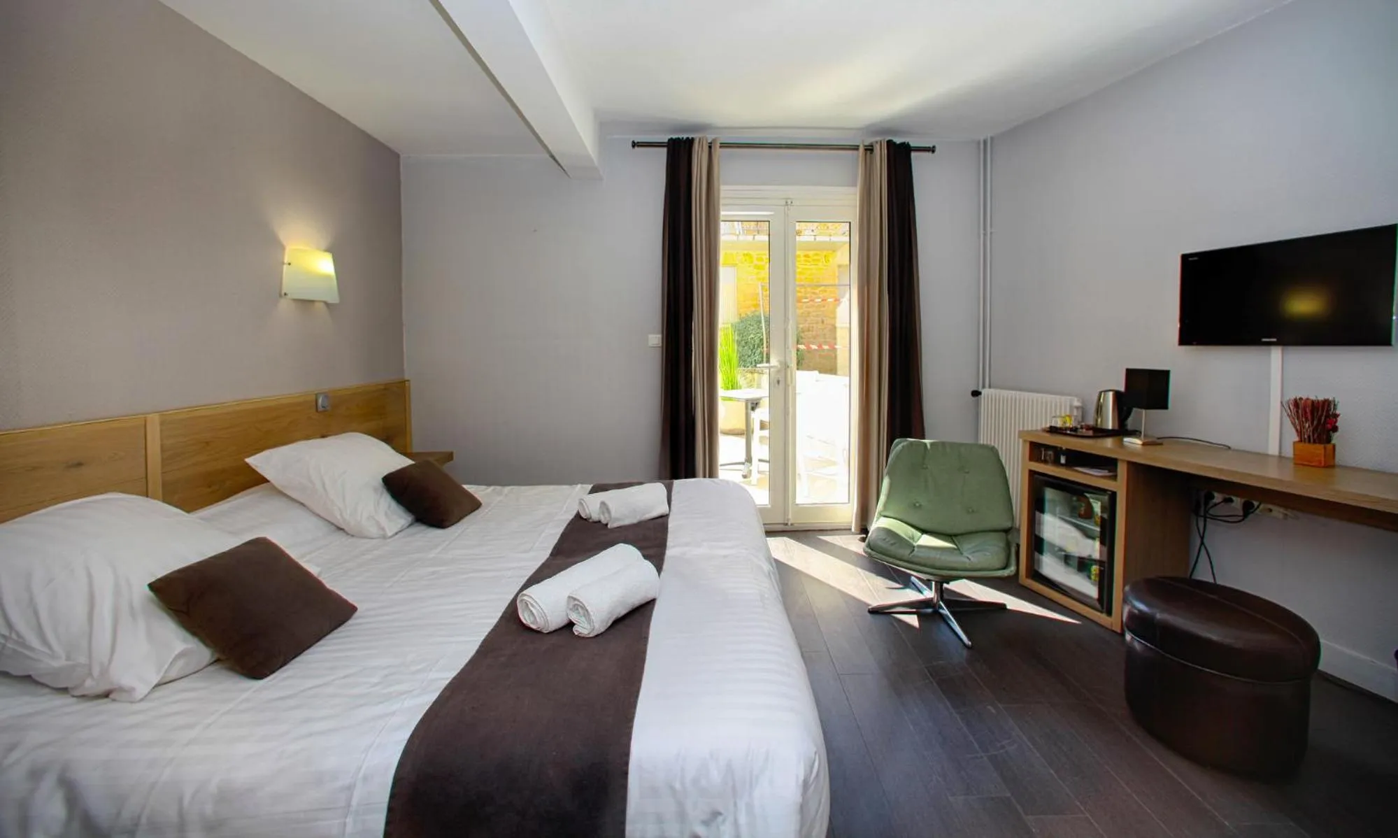 Bedroom, Bed in Hotel de Compostelle