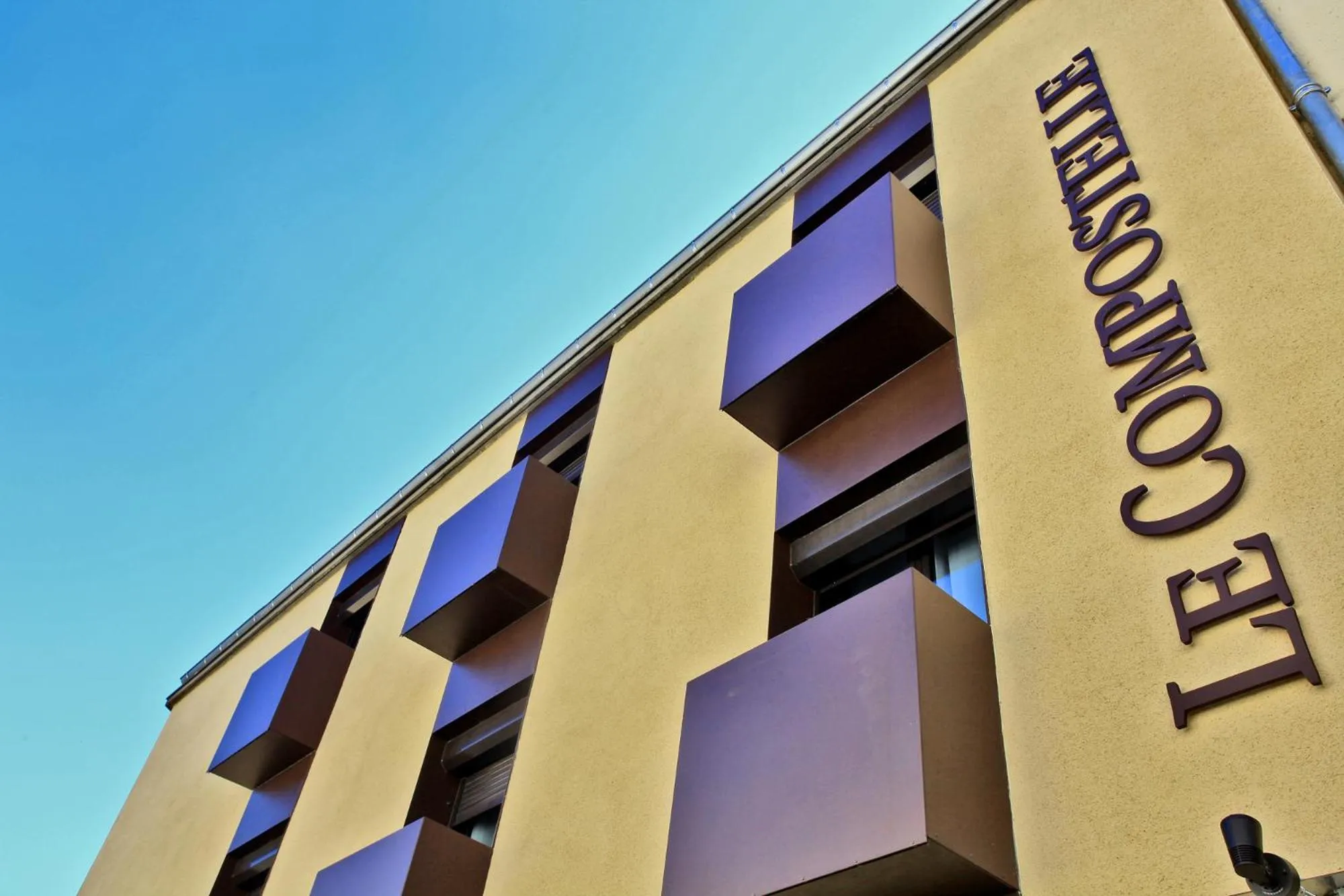 Property building in Hotel de Compostelle