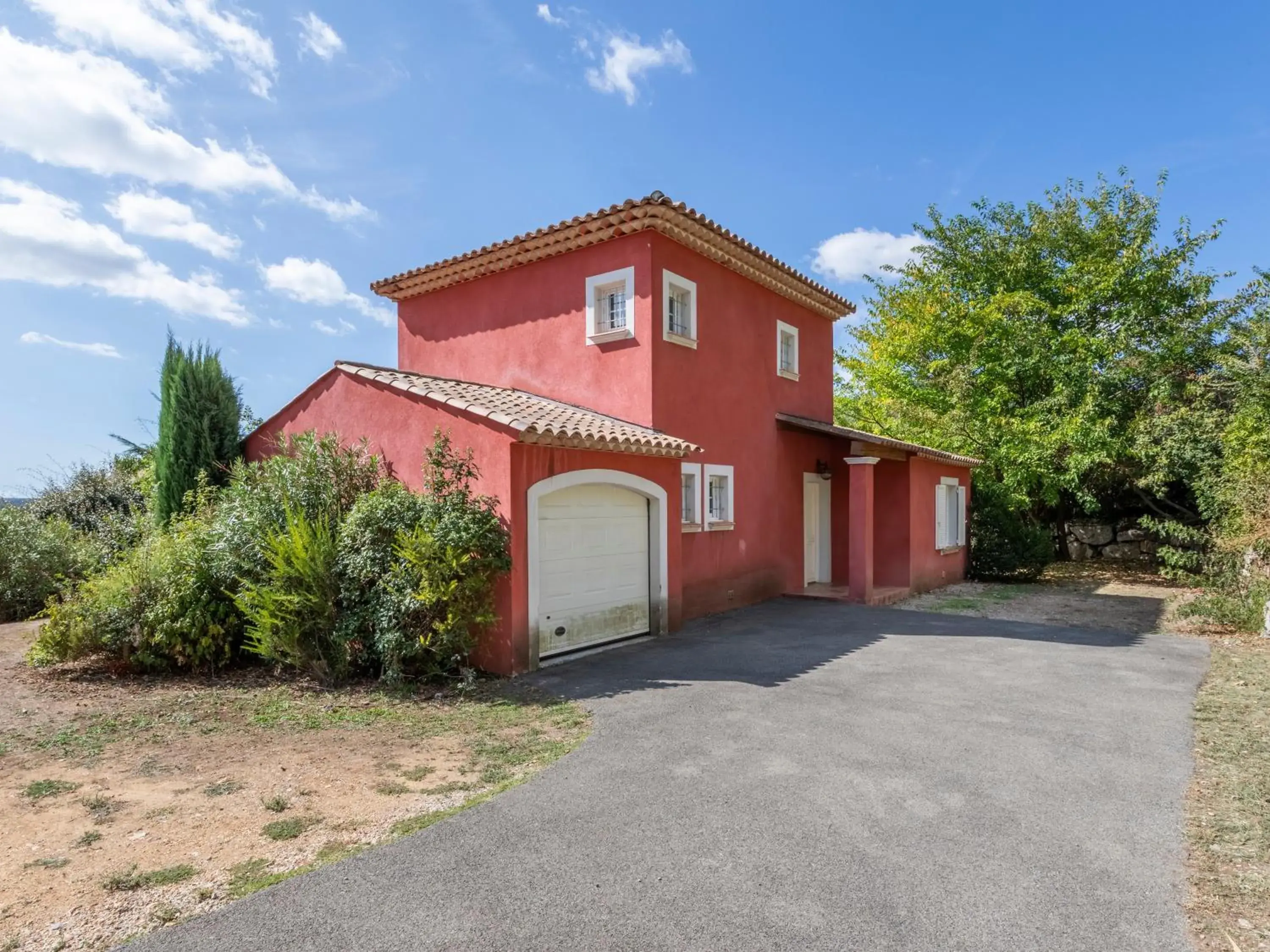 Facade/entrance in Vacancéole – Le Domaine de Camiole Facade/entrance in Vacancéole – Le Domaine de Camiole