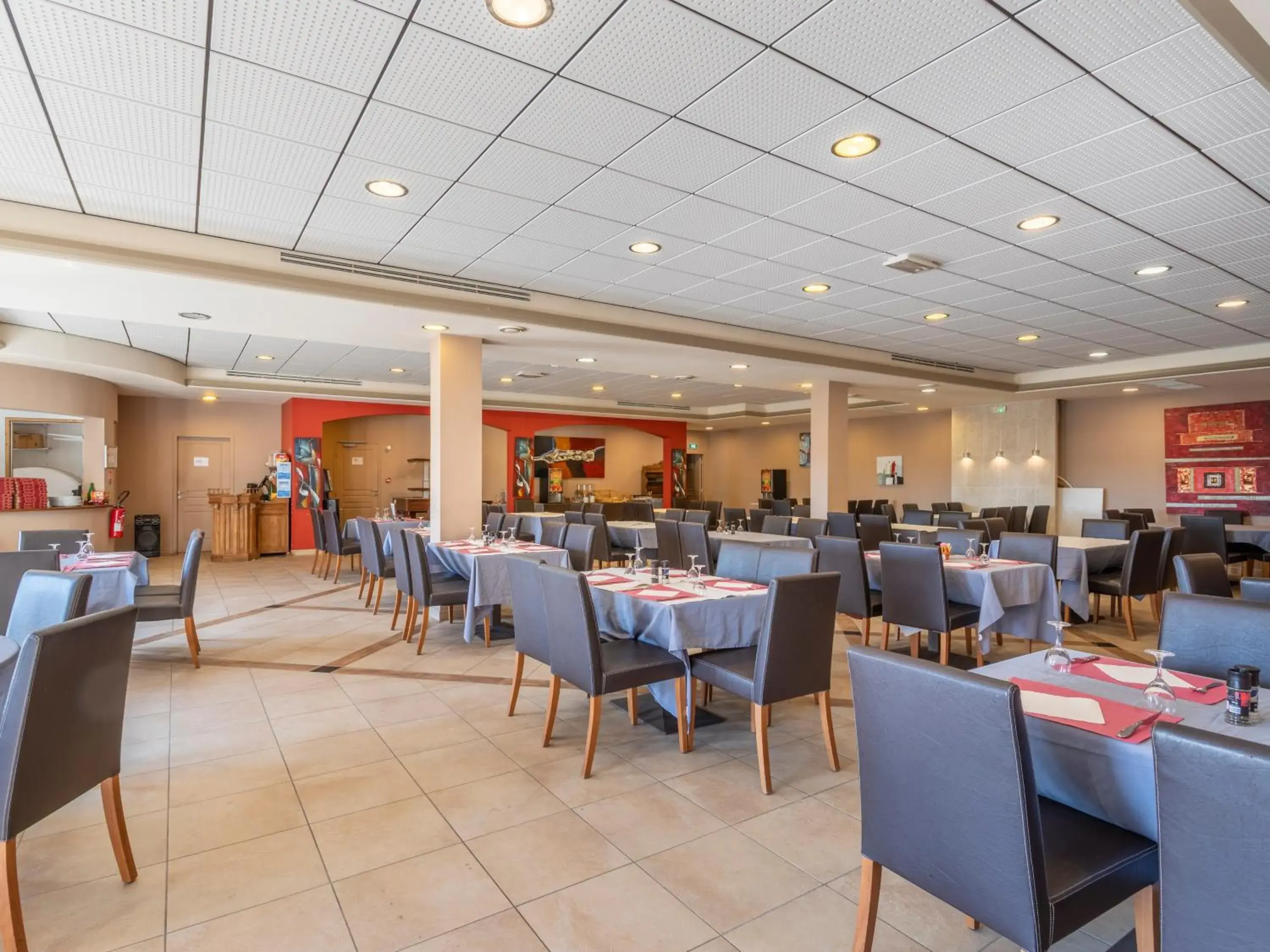 Restaurant/places to eat in Vacancéole – Le Domaine de Camiole Restaurant/places to eat in Vacancéole – Le Domaine de Camiole