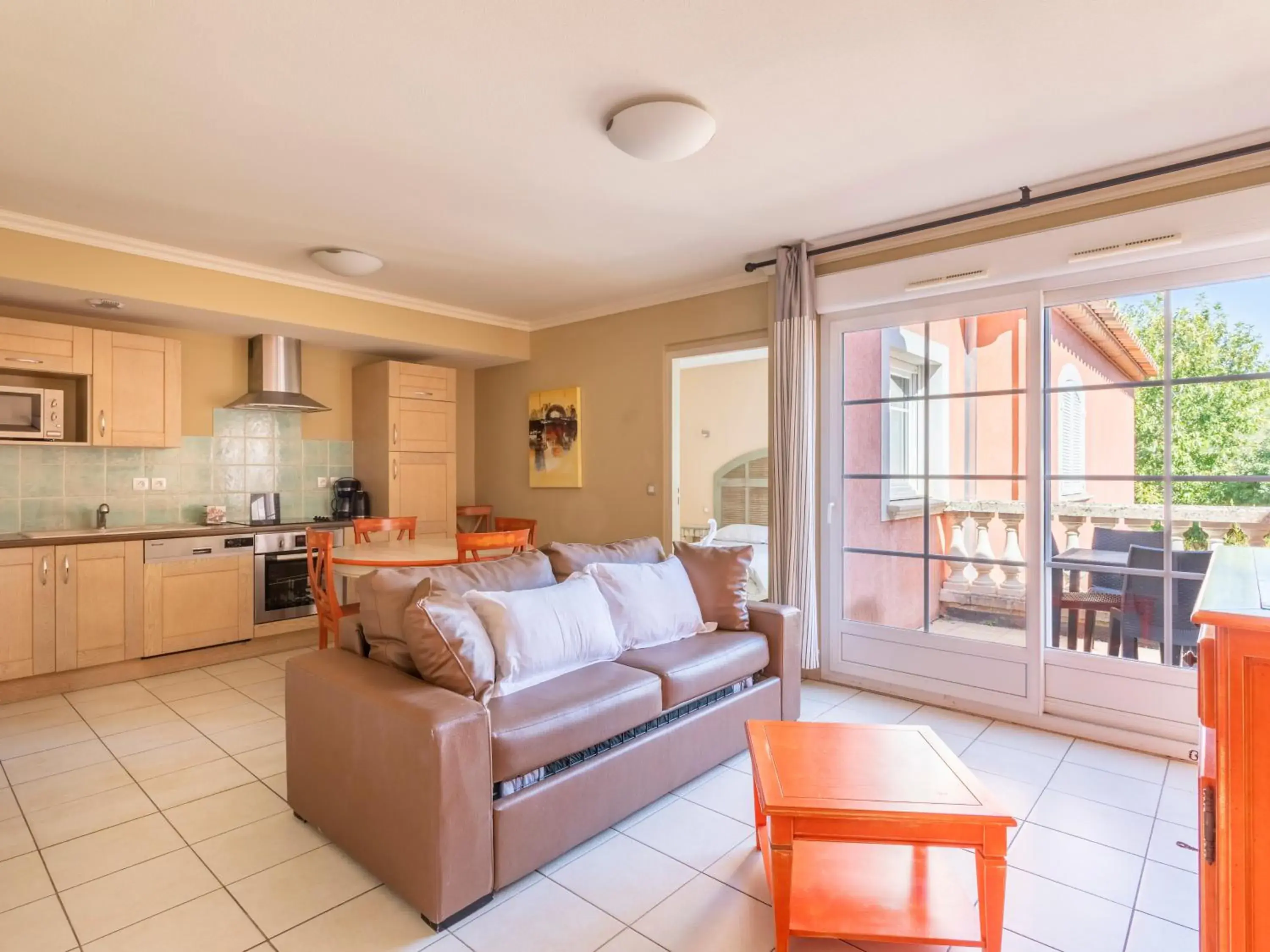 Two-Bedroom Apartment (6 Adults) with Balcony in Vacancéole – Le Domaine de Camiole Two-Bedroom Apartment (6 Adults) with Balcony in Vacancéole – Le Domaine de Camiole