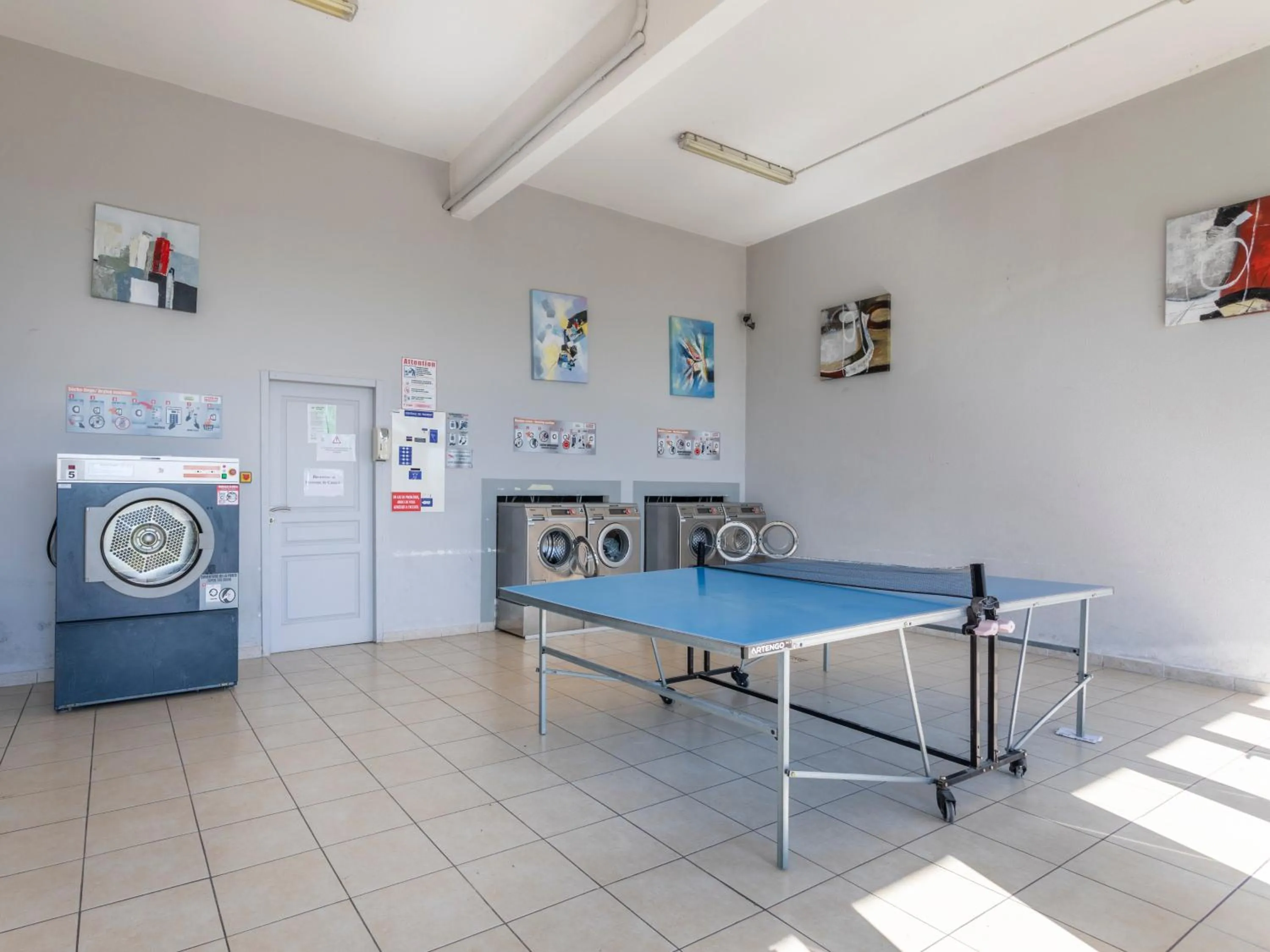 Table tennis in Vacancéole – Le Domaine de Camiole