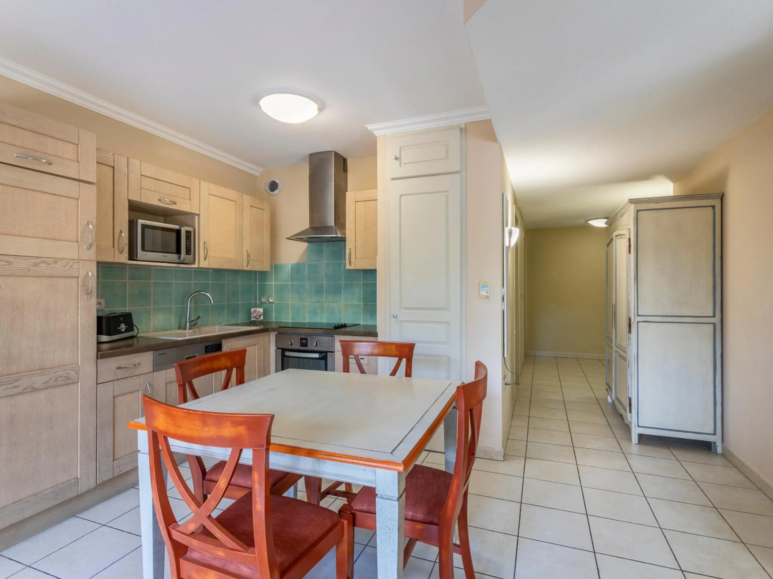 Dining area in Vacancéole – Le Domaine de Camiole