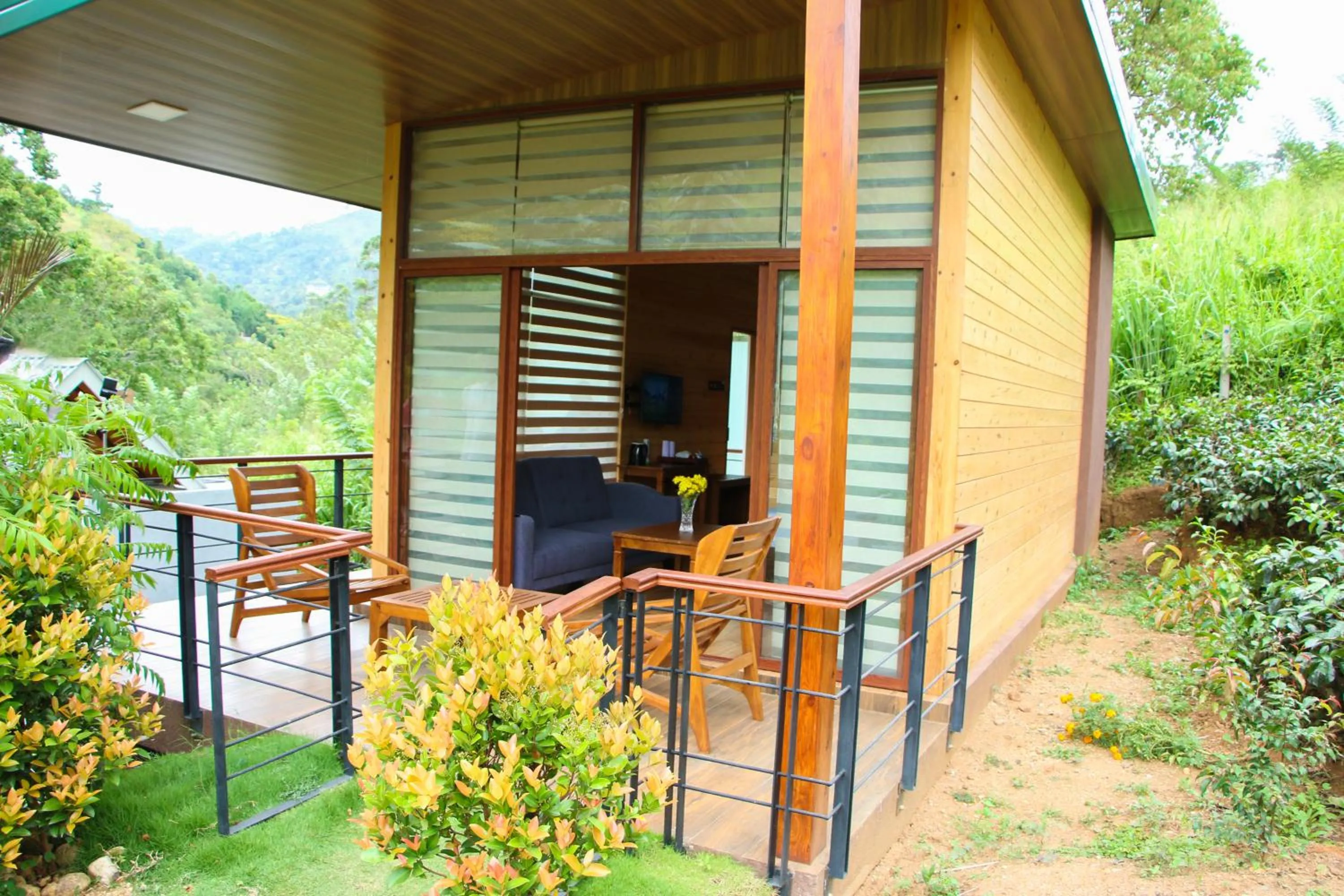 Photo of the whole room in Aloft Grand Hotel Ella