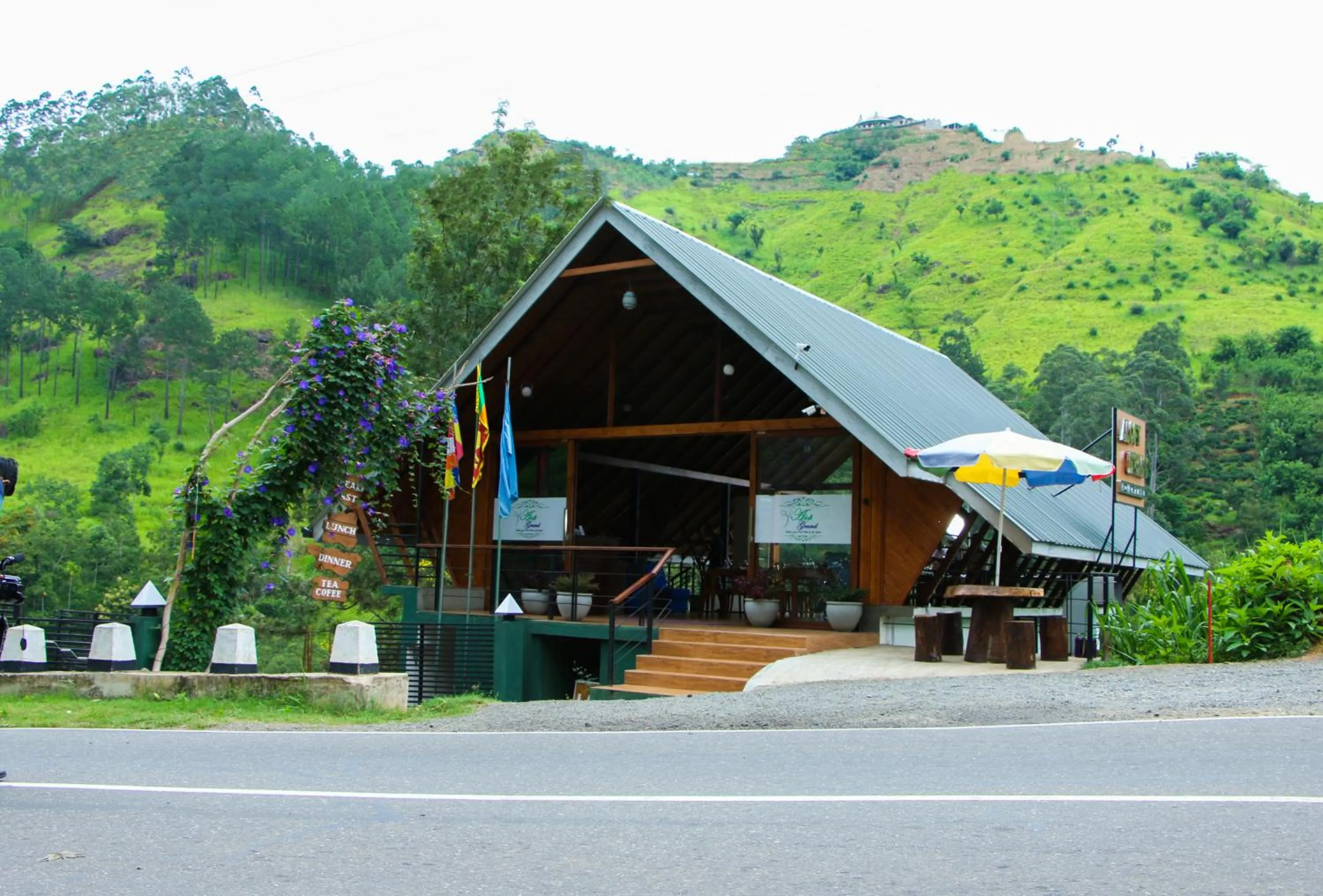 Facade/entrance in Aloft Grand Hotel Ella