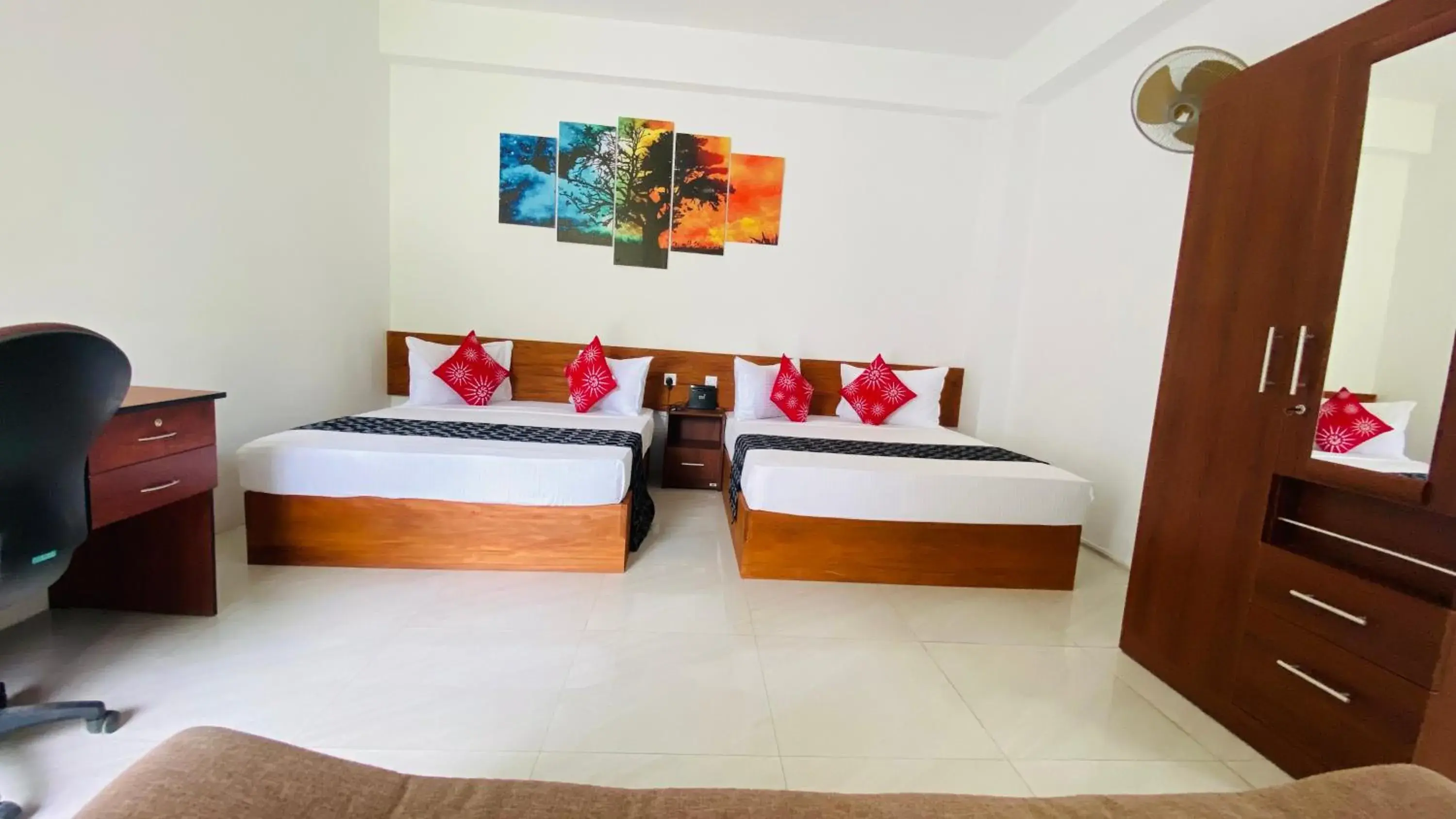 Family Room with Mountain View in Aloft Grand Hotel Ella Family Room with Mountain View in Aloft Grand Hotel Ella