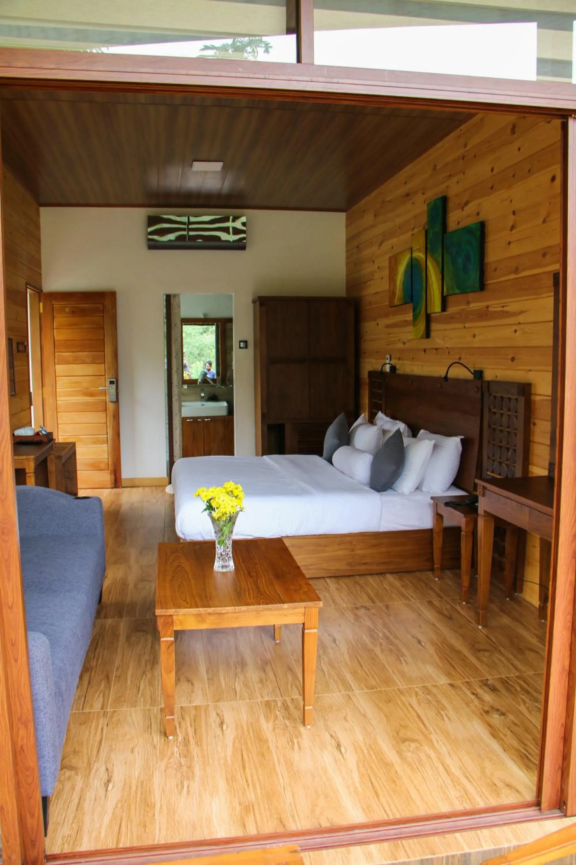 Photo of the whole room, Bed in Aloft Grand Hotel Ella