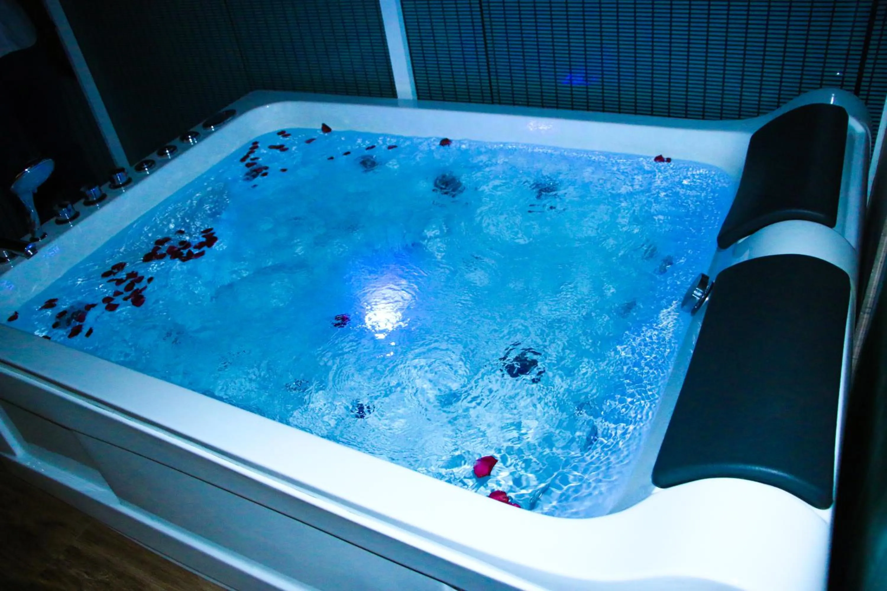 Spa and wellness centre/facilities in Aloft Grand Hotel Ella