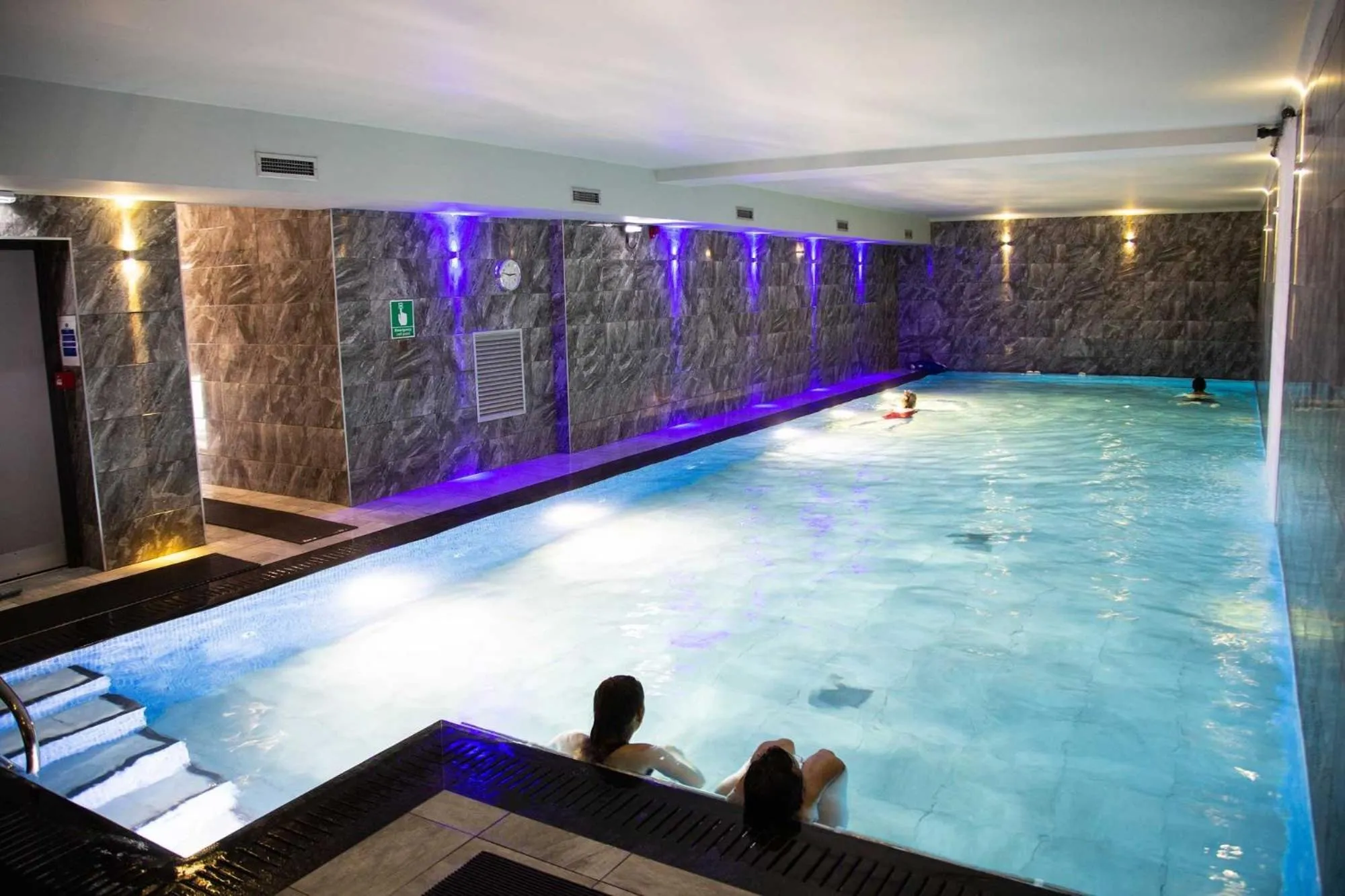 Off site in Glen Wynne Windermere - FREE off-site Health Club access with Pool, Sauna, Steam Room & Gym Short 5 Minute Drive Away