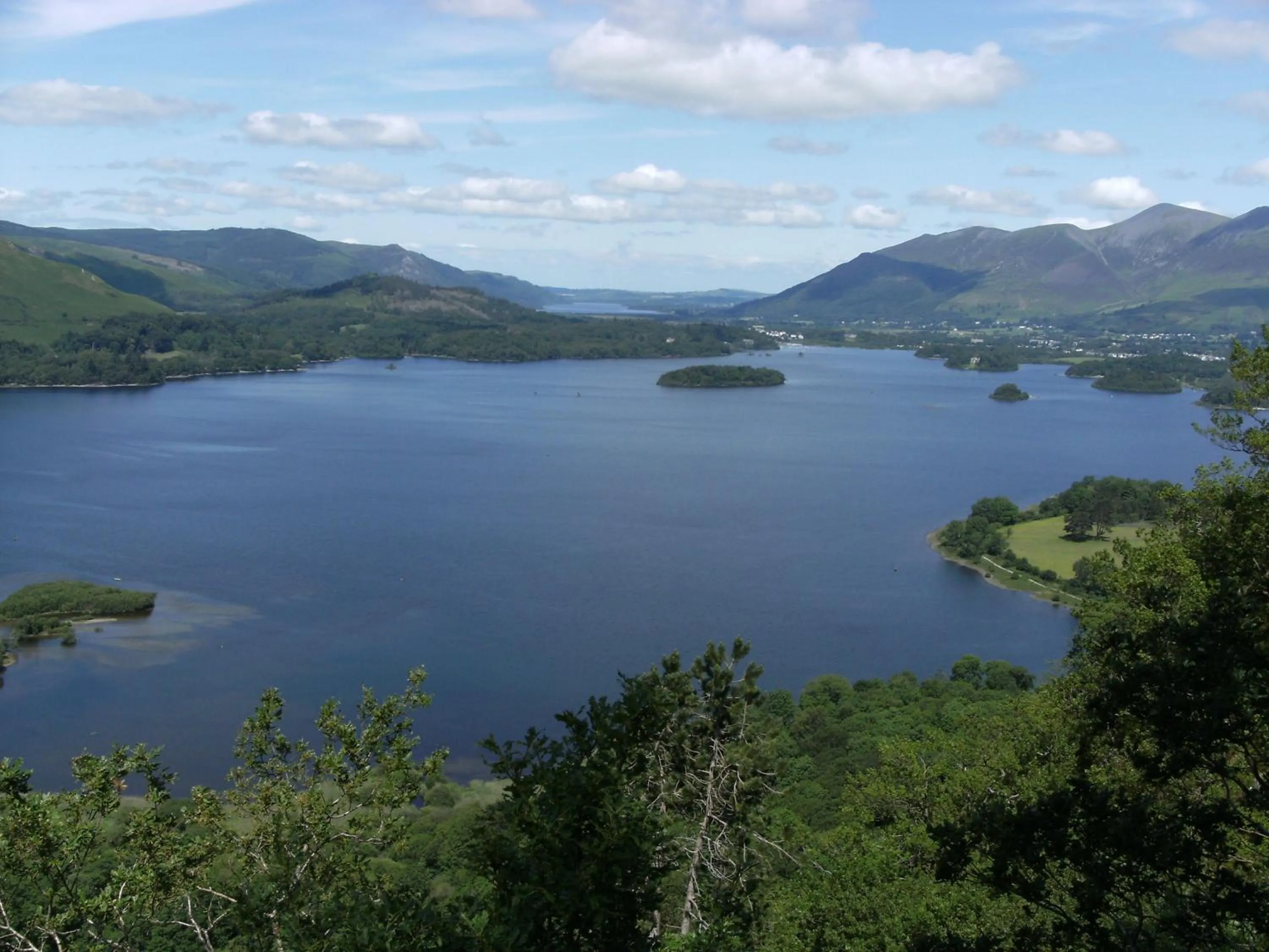 Lake view in Glen Wynne Windermere - FREE off-site Health Club access with Pool, Sauna, Steam Room & Gym Short 5 Minute Drive Away