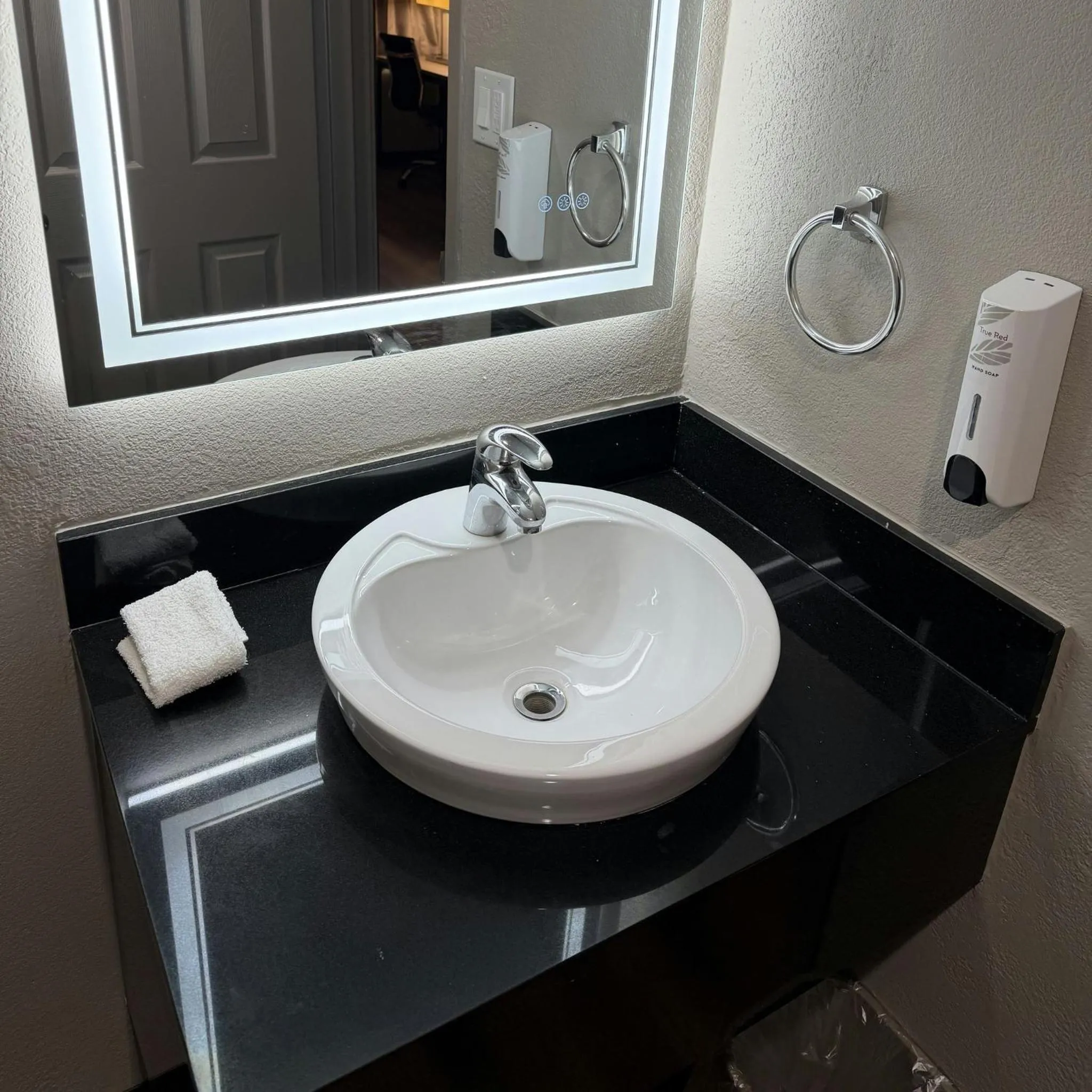 Bathroom in Red Roof Inn Kokomo