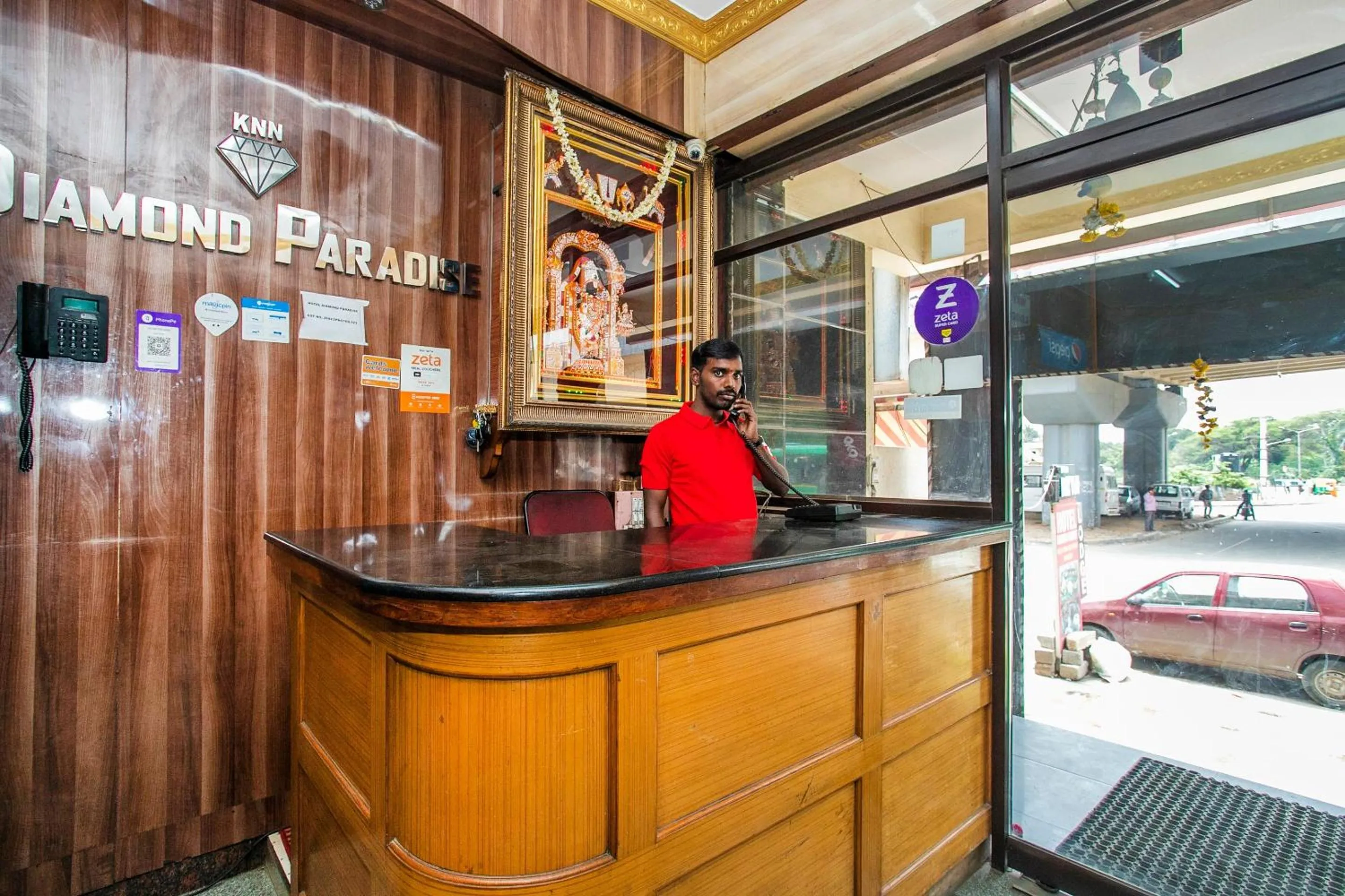 Lobby or reception in Hotel O Royal Residency Near Hare Krishna Hill