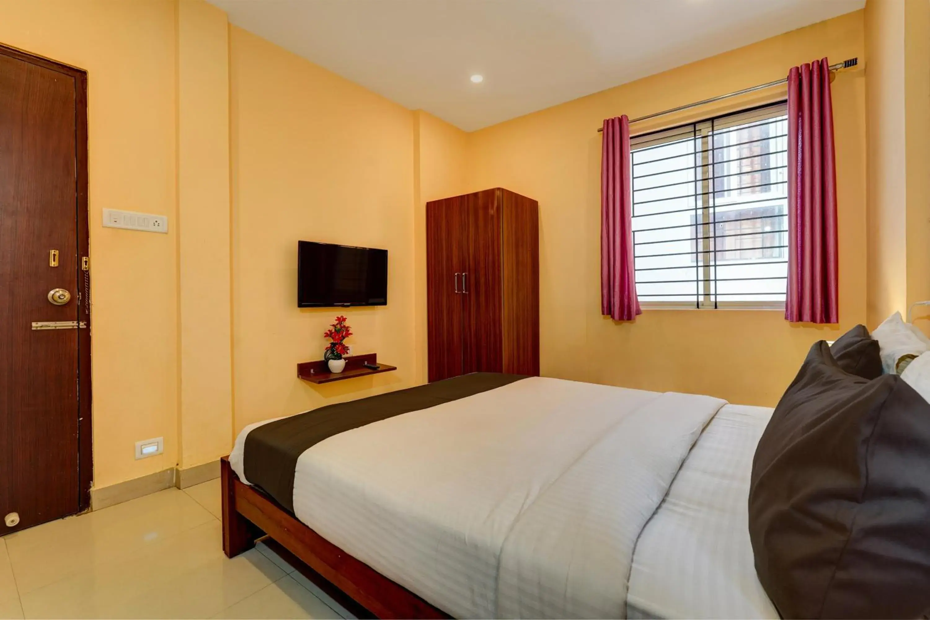 Bedroom, Bed in Hotel O Paradise Inn Bedroom, Bed in Hotel O Paradise Inn