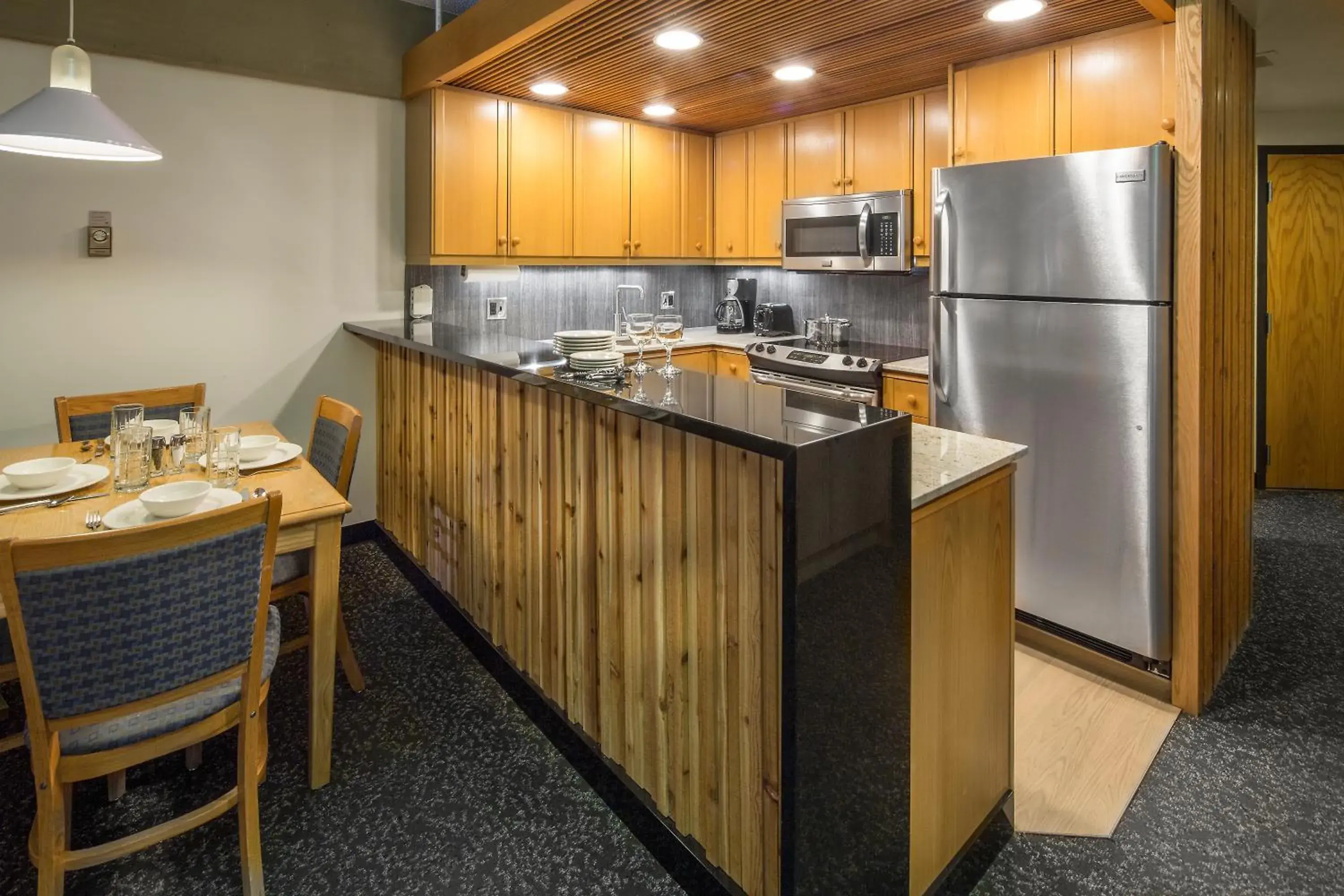 Studio (2 Adults) in The Lodge at Snowbird Studio (2 Adults) in The Lodge at Snowbird