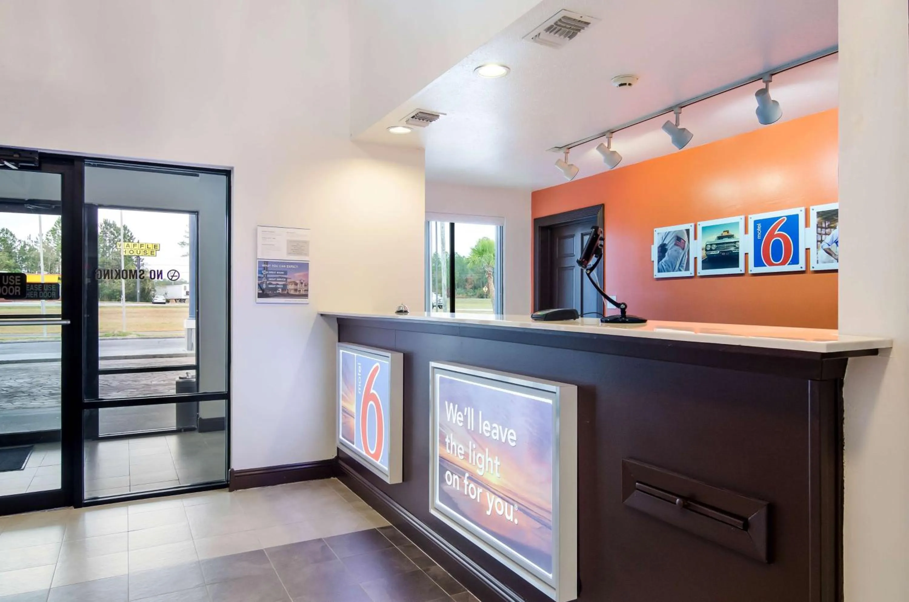 Property logo or sign in Motel 6 Moss Point, MS