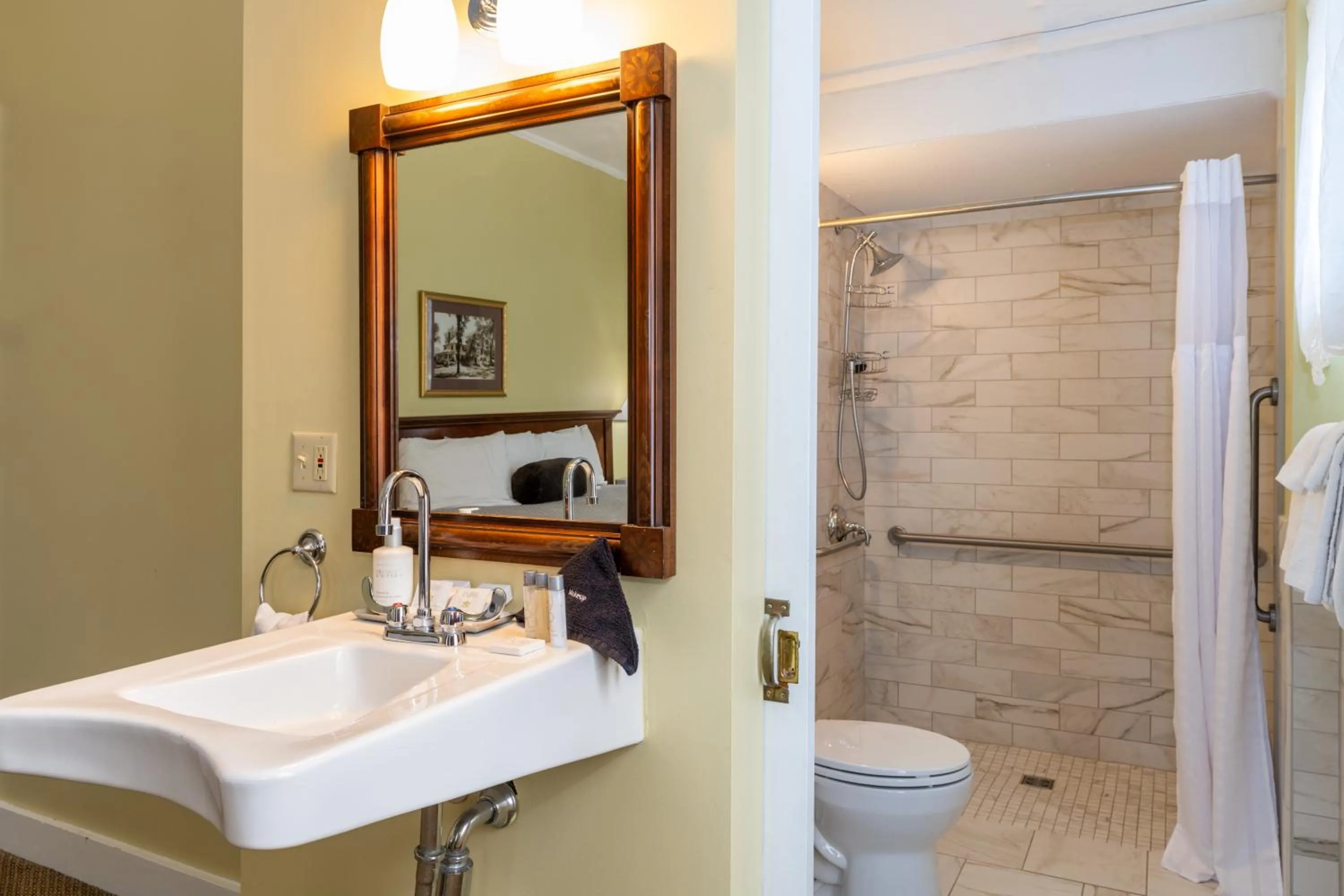 Shower in The Bethel Resort & Suites