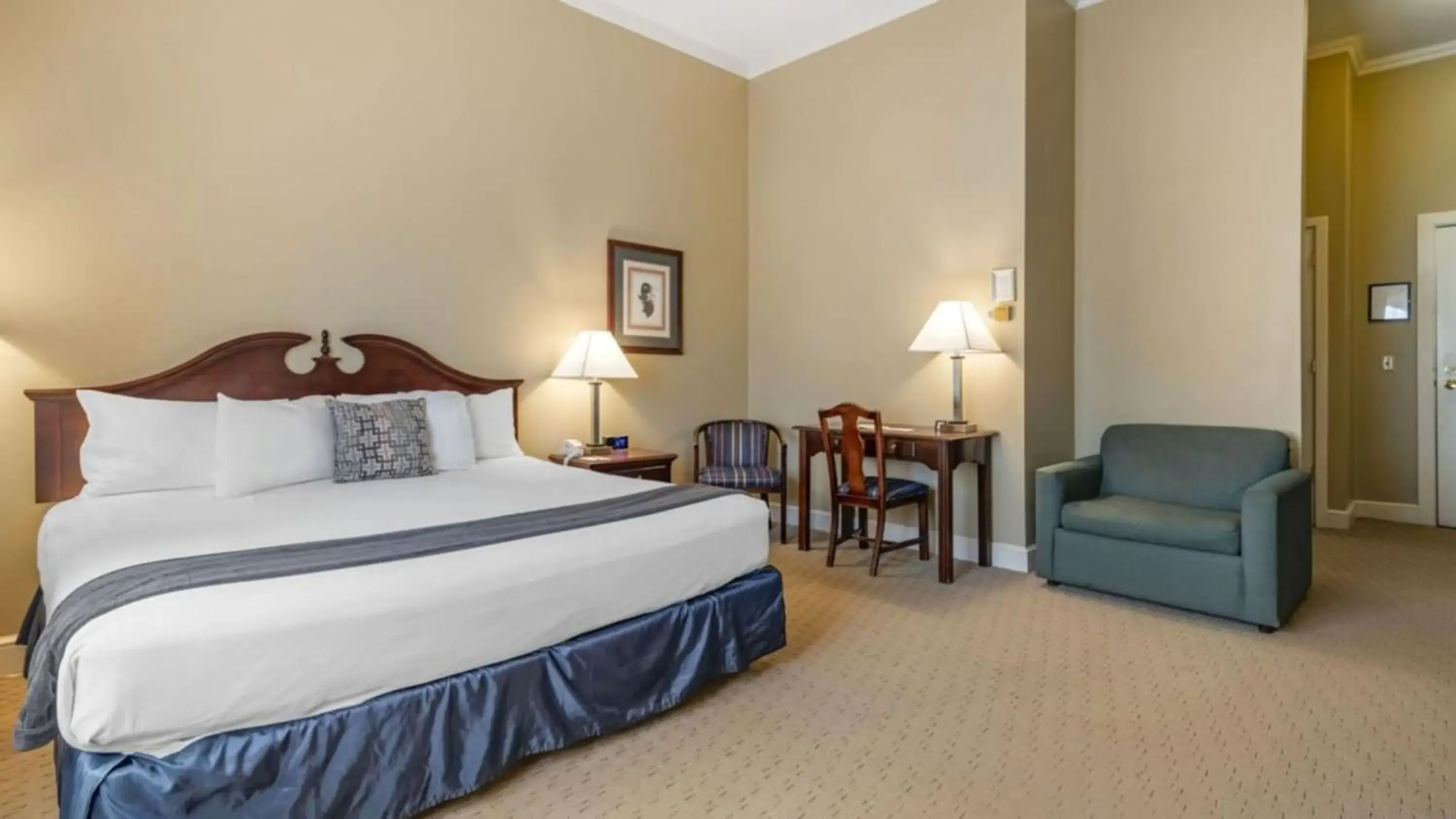 Bed in The Bethel Resort & Suites Bed in The Bethel Resort & Suites