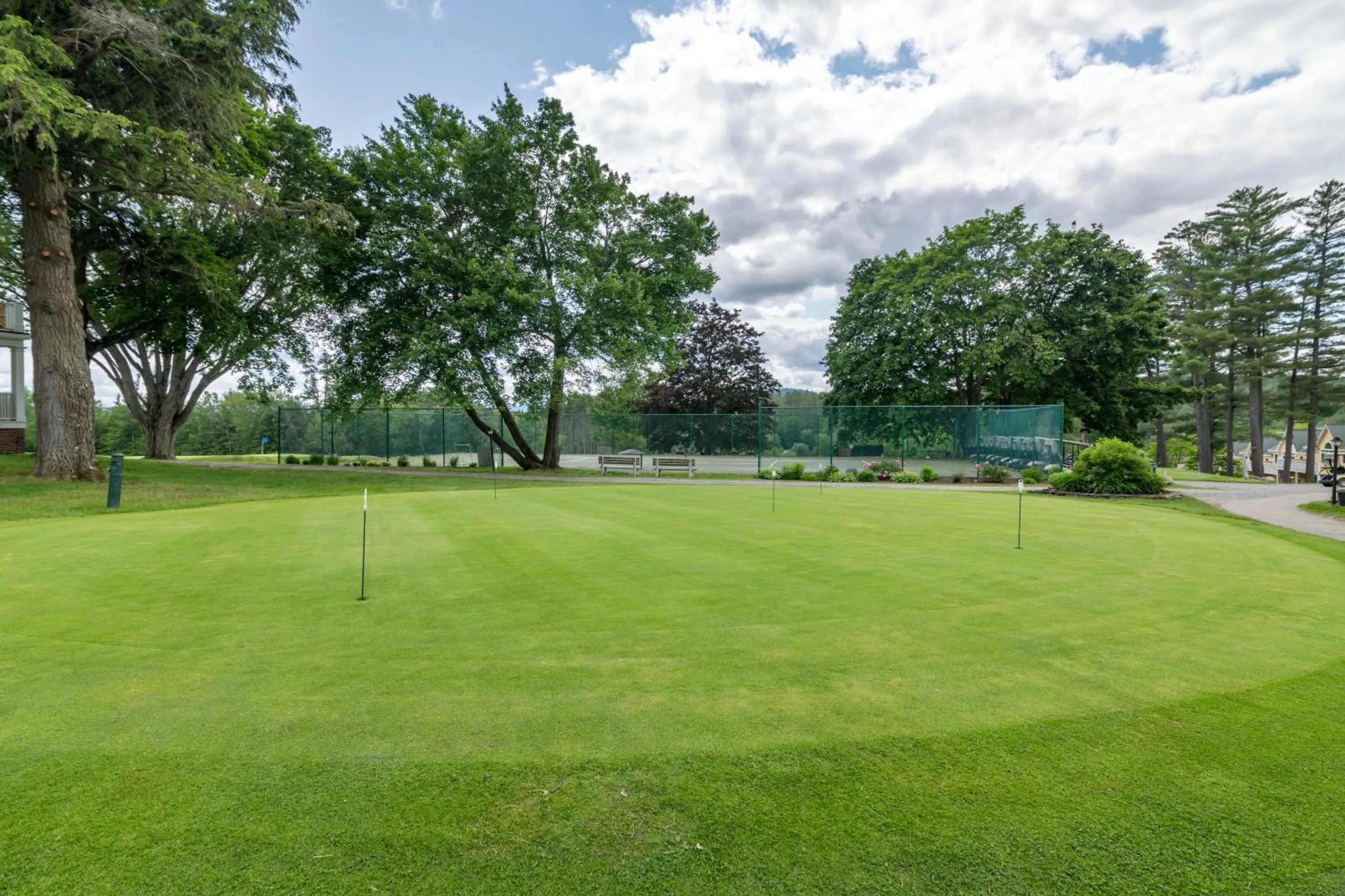 Golfcourse in The Bethel Resort & Suites