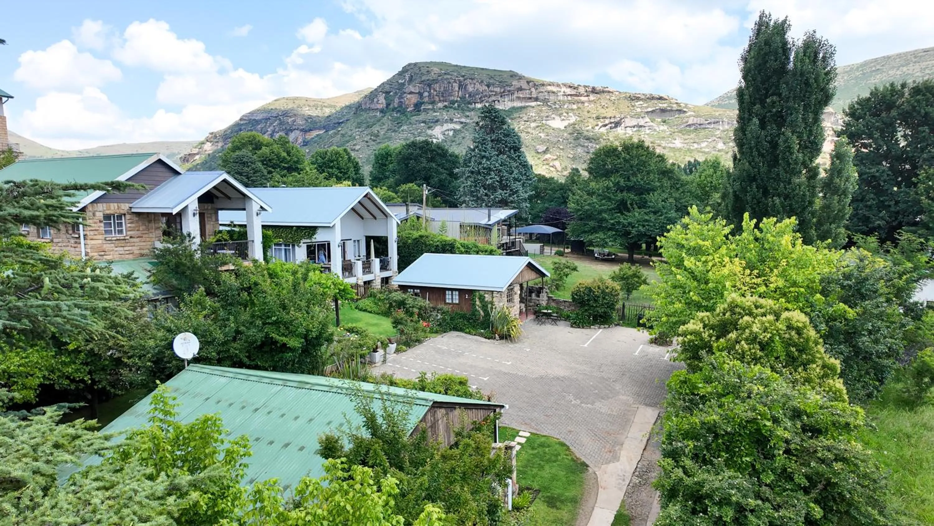 Bird's eye view in Stonehaven Clarens
