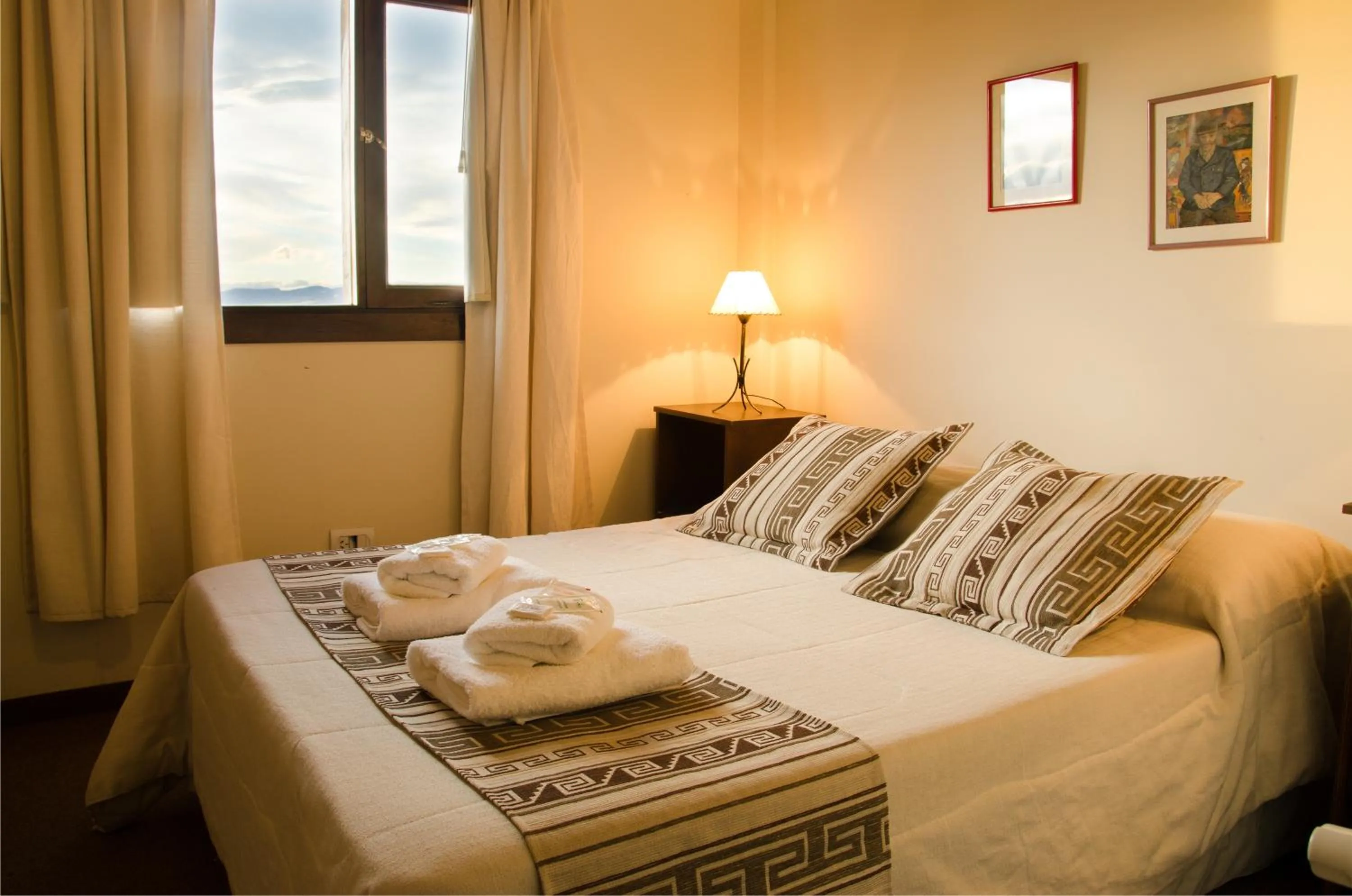 Photo of the whole room in Hostería Los Gnomos