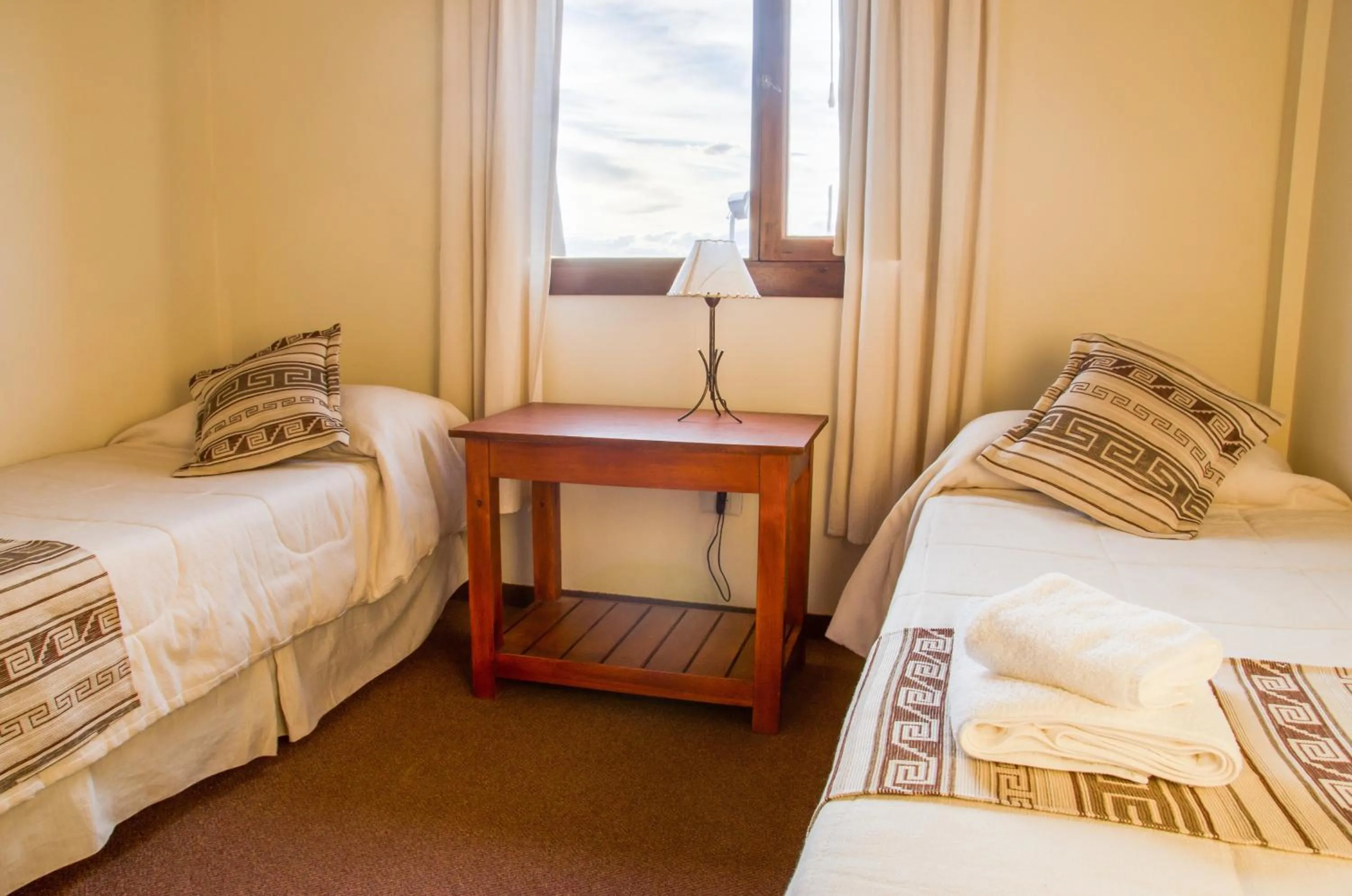 Photo of the whole room in Hostería Los Gnomos