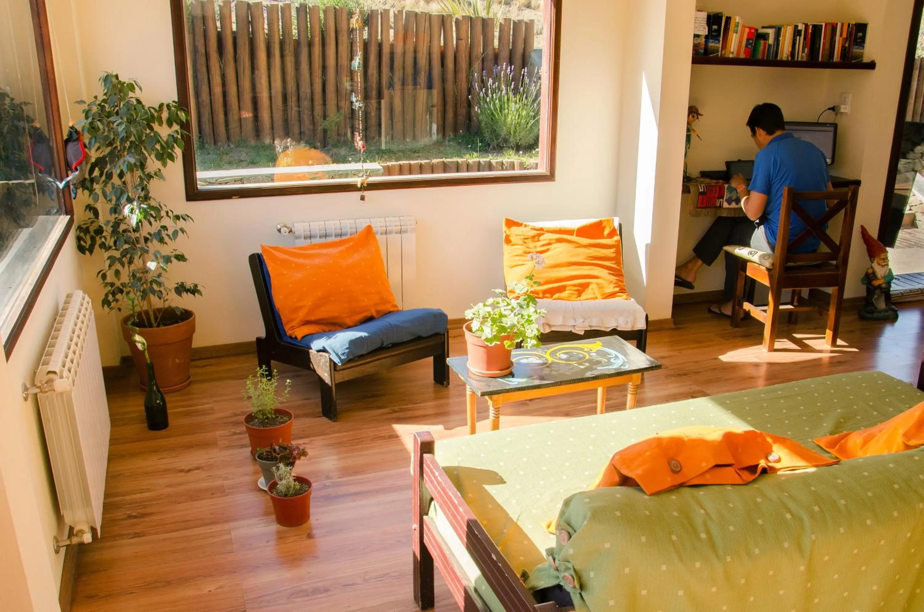 Communal lounge/ TV room in Hostería Los Gnomos