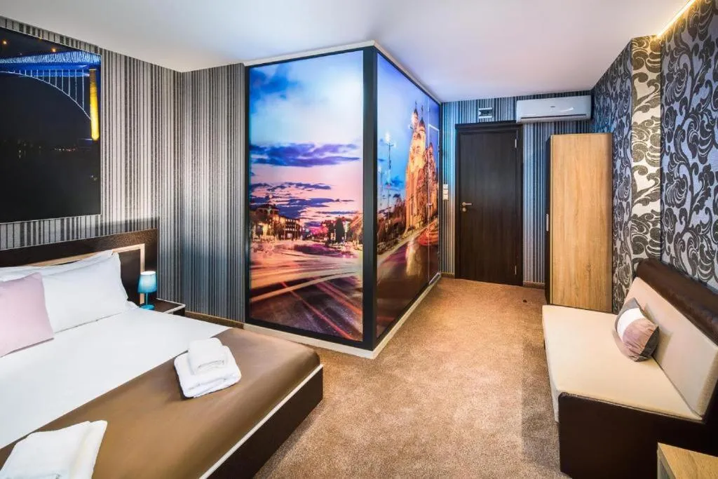 Bedroom, Bed in Central Point Boutique Hotel