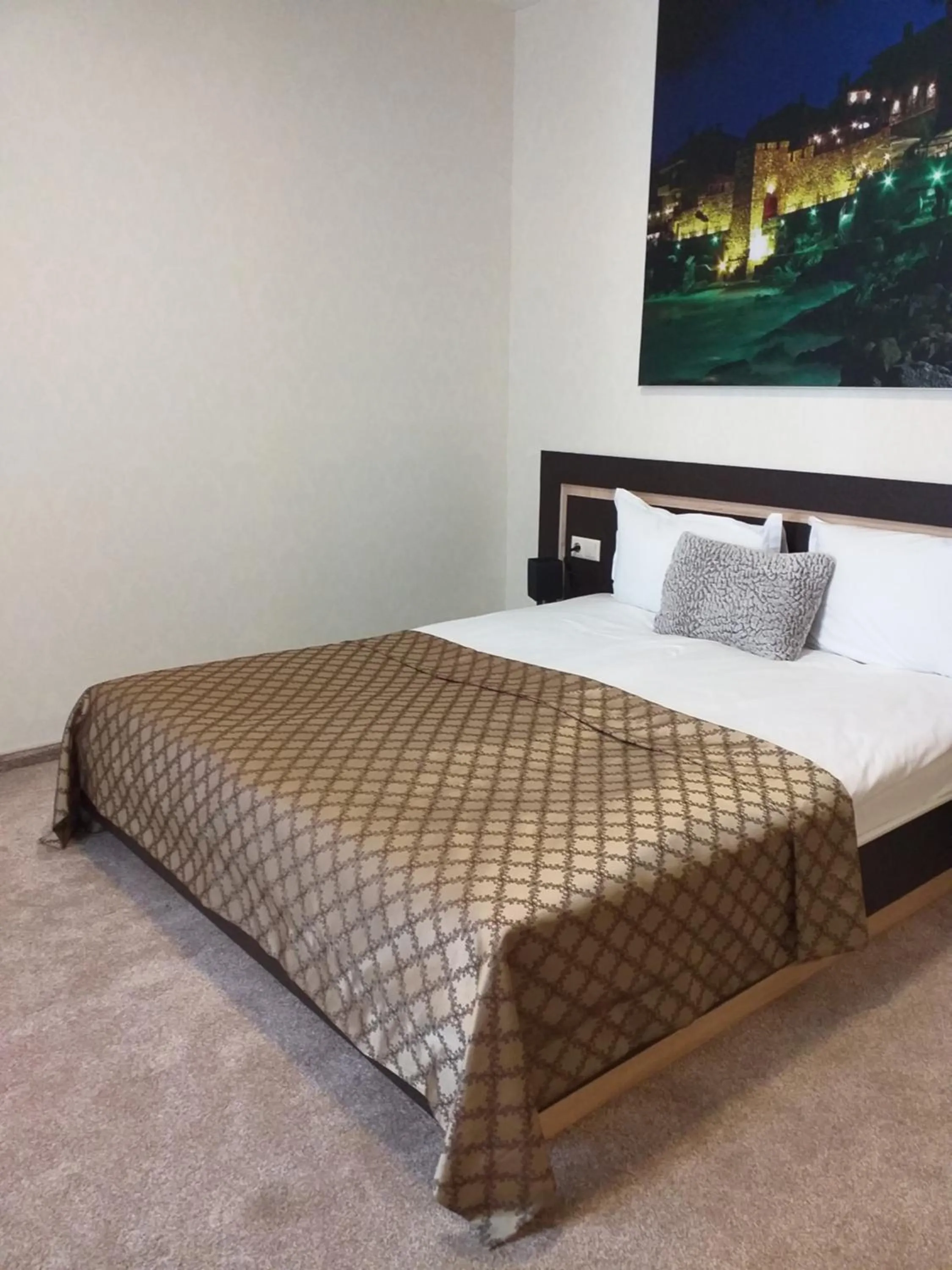 Bed in Central Point Boutique Hotel