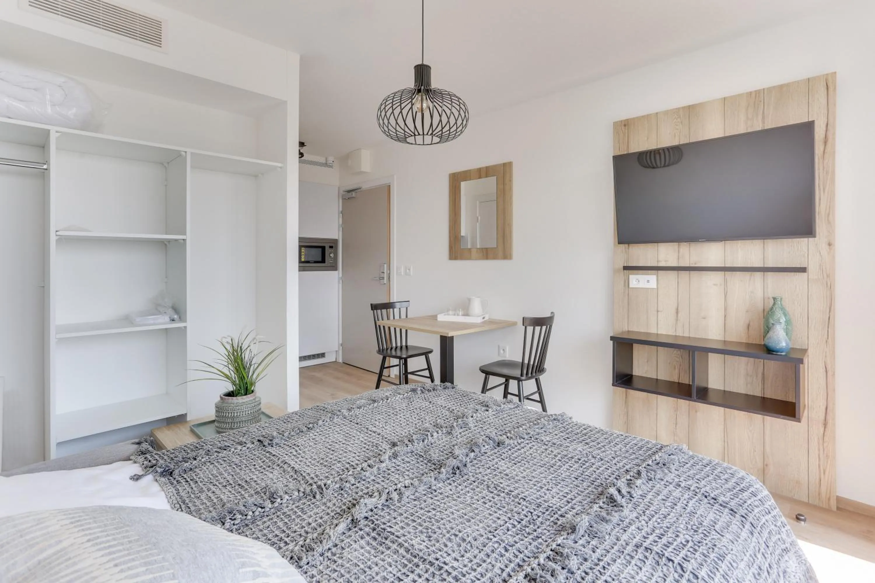 Living room, Bed in Evancy La Marina Boulogne-sur-Mer