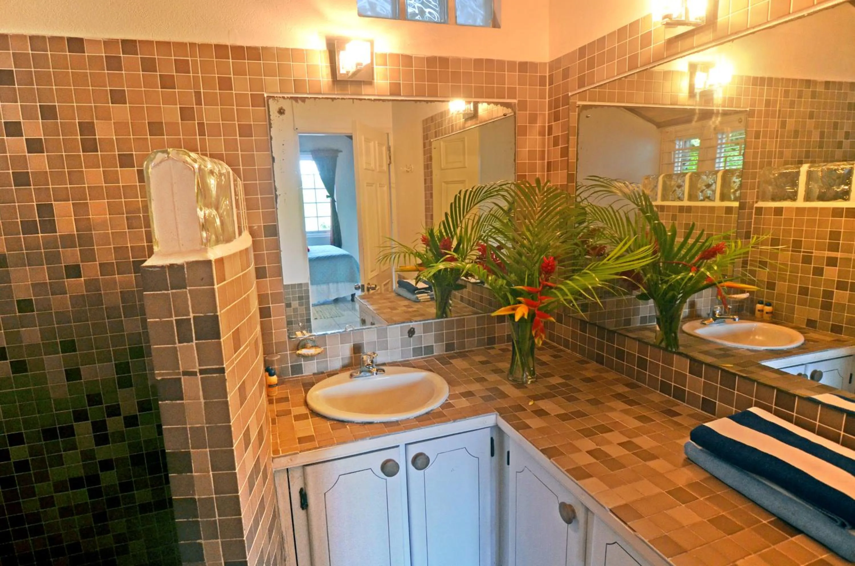 Bathroom in Moon San Villa at the Blue Lagoon