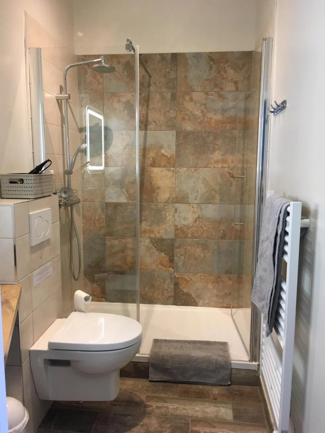 Bathroom in Chambres D'hôte Le Cèdre Bleu