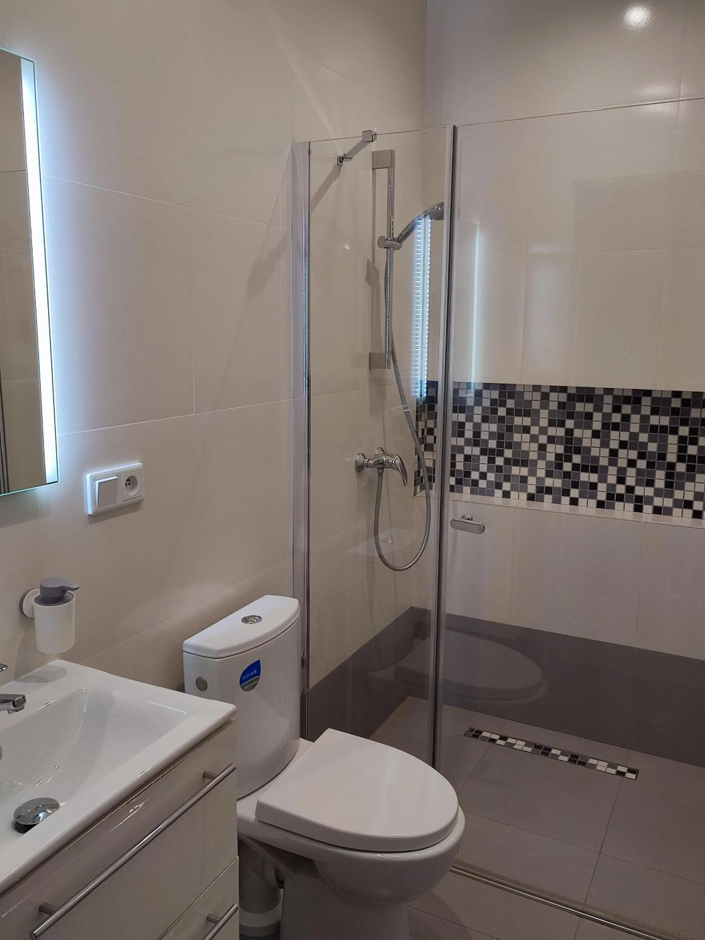 Shower in WILLA BAJLAND