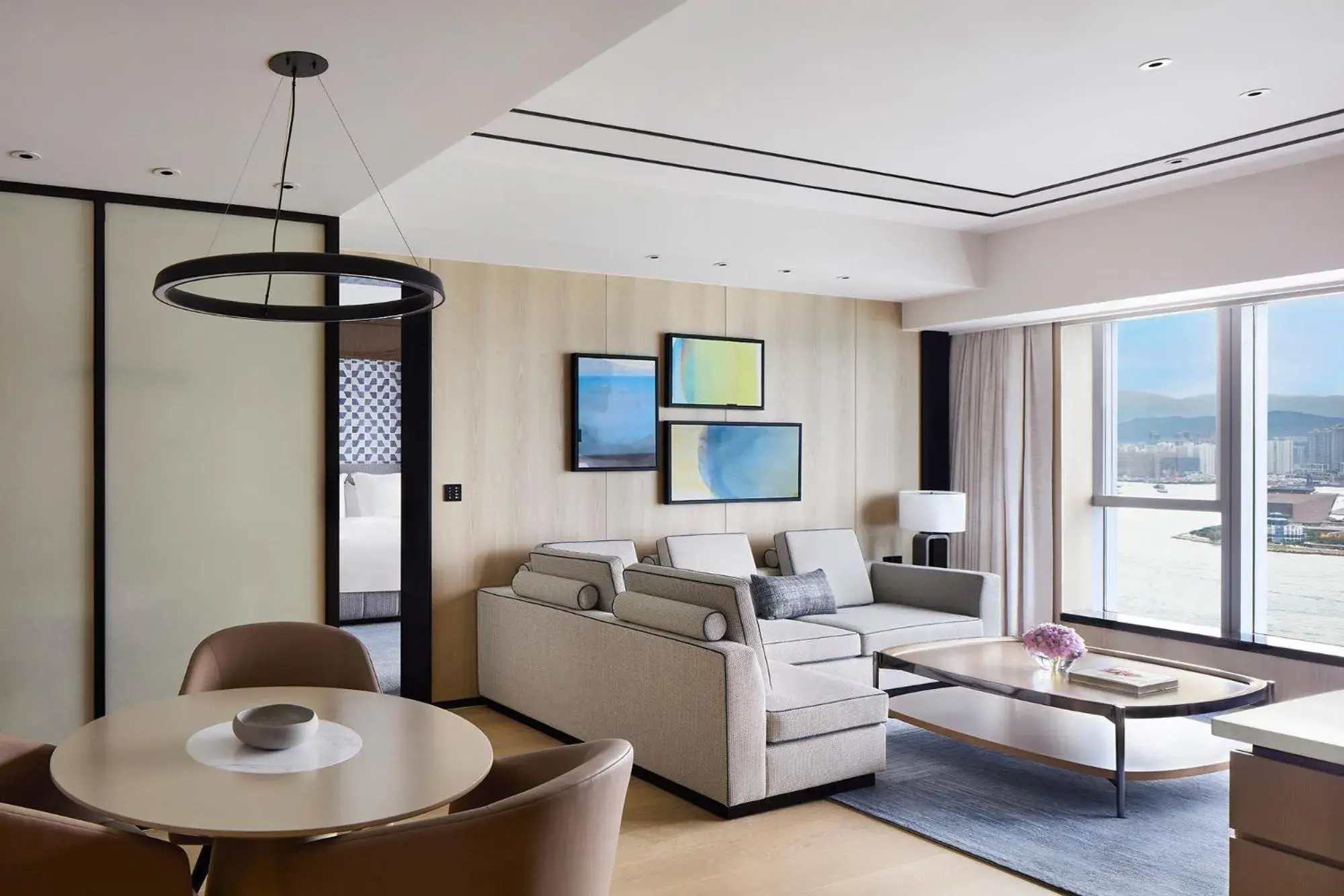 Premier Harbor View Suite in Four Seasons Hotel Hong Kong Premier Harbor View Suite in Four Seasons Hotel Hong Kong