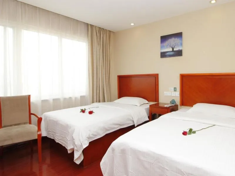Bed in GreenTree Inn Rizhao West Station Suning Plaza