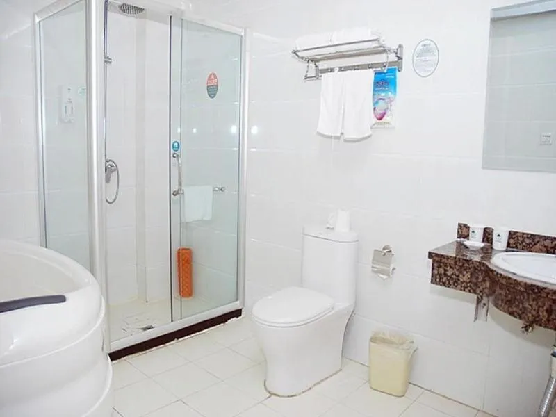 GreenTree Inn Rizhao West Station Suning Plaza