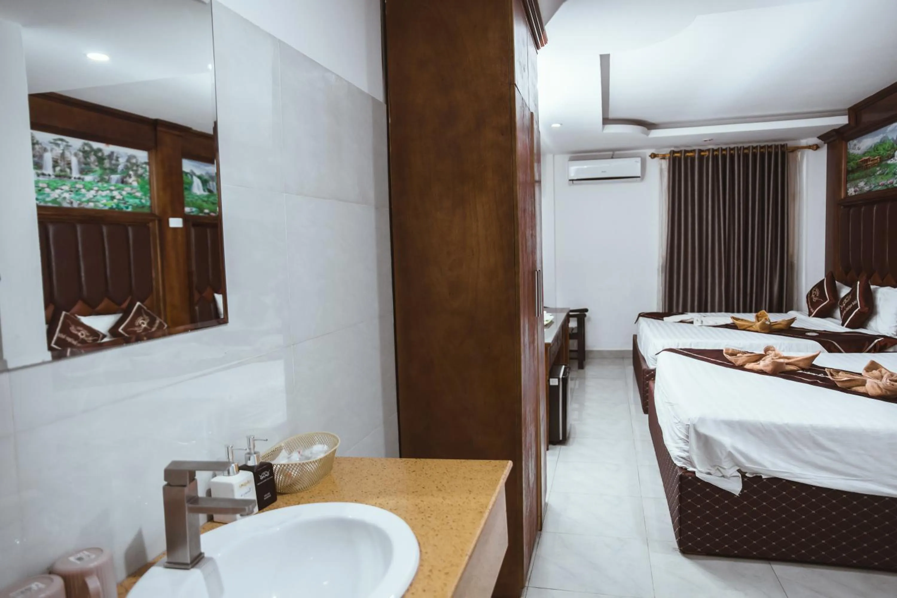 Bed in Vientiane Garden Villa Hotel