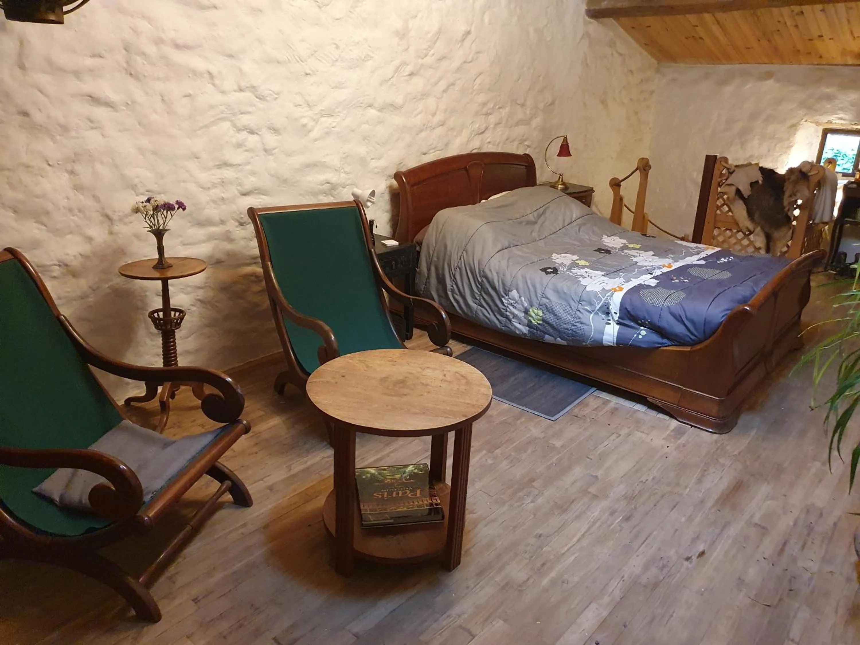 Photo of the whole room, Bed in Chambre d’hôtes de Vauguenige