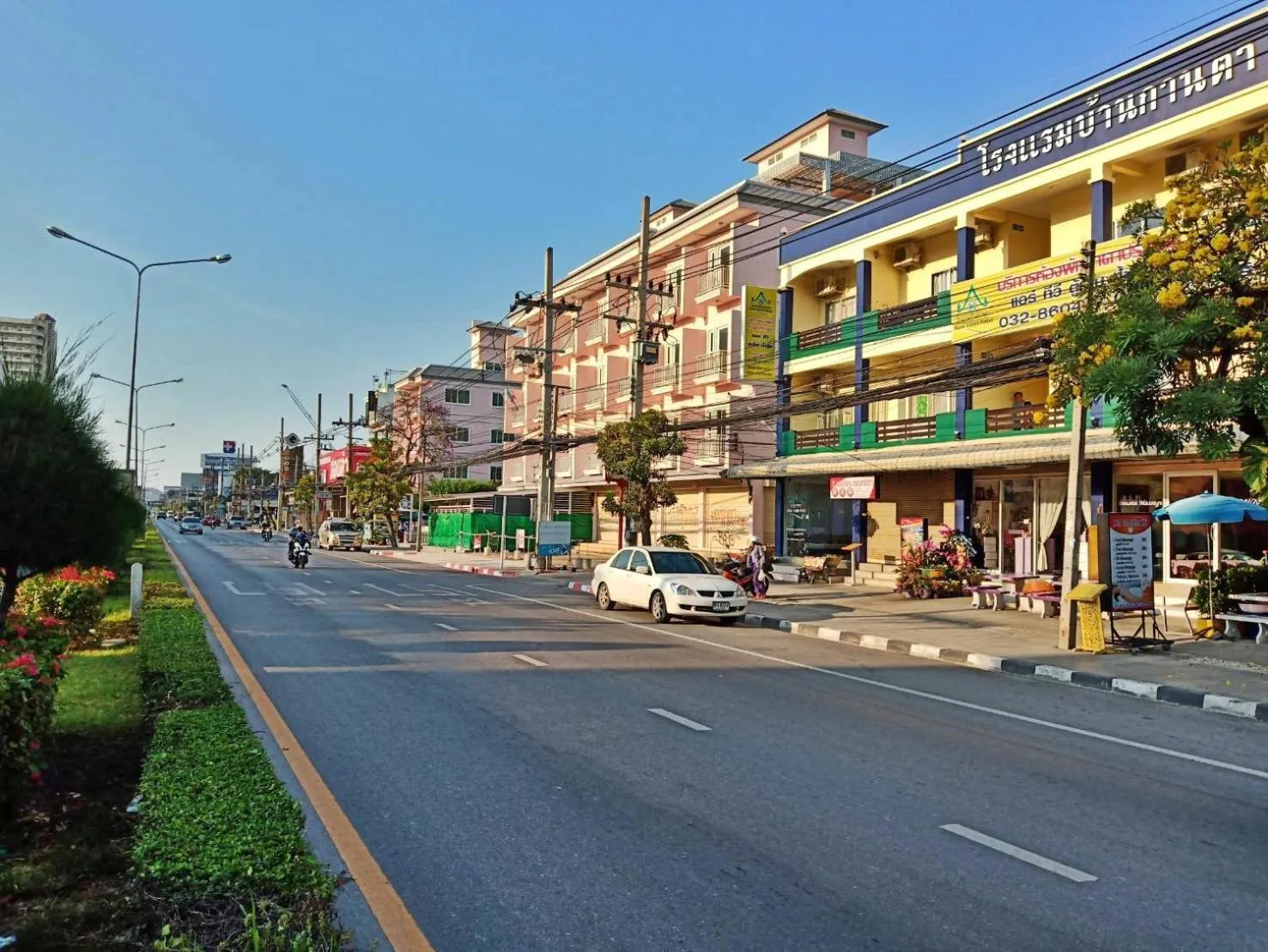 Facade/entrance in Baan Kanta Hotel