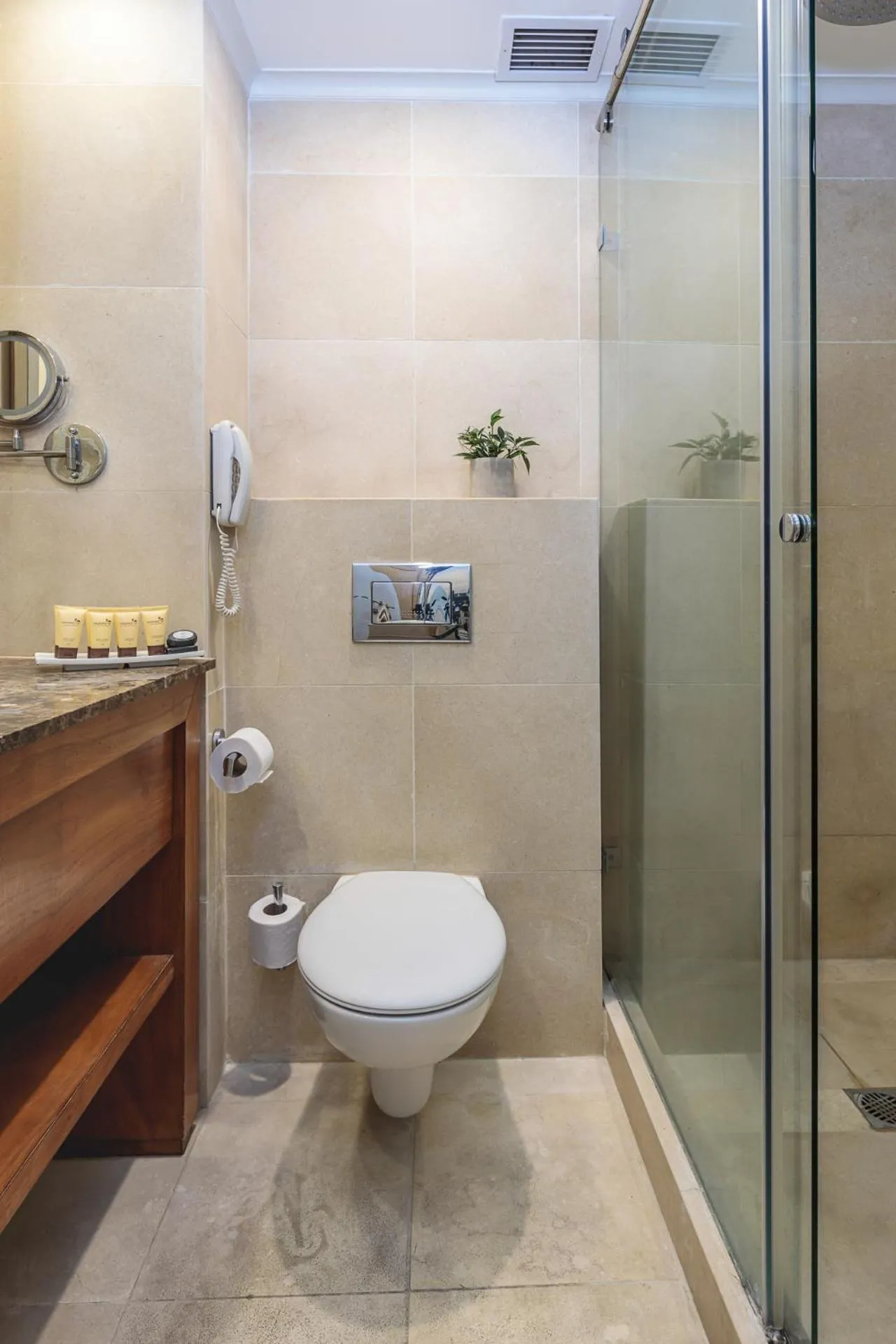 Bathroom in Ye'arim Hotel