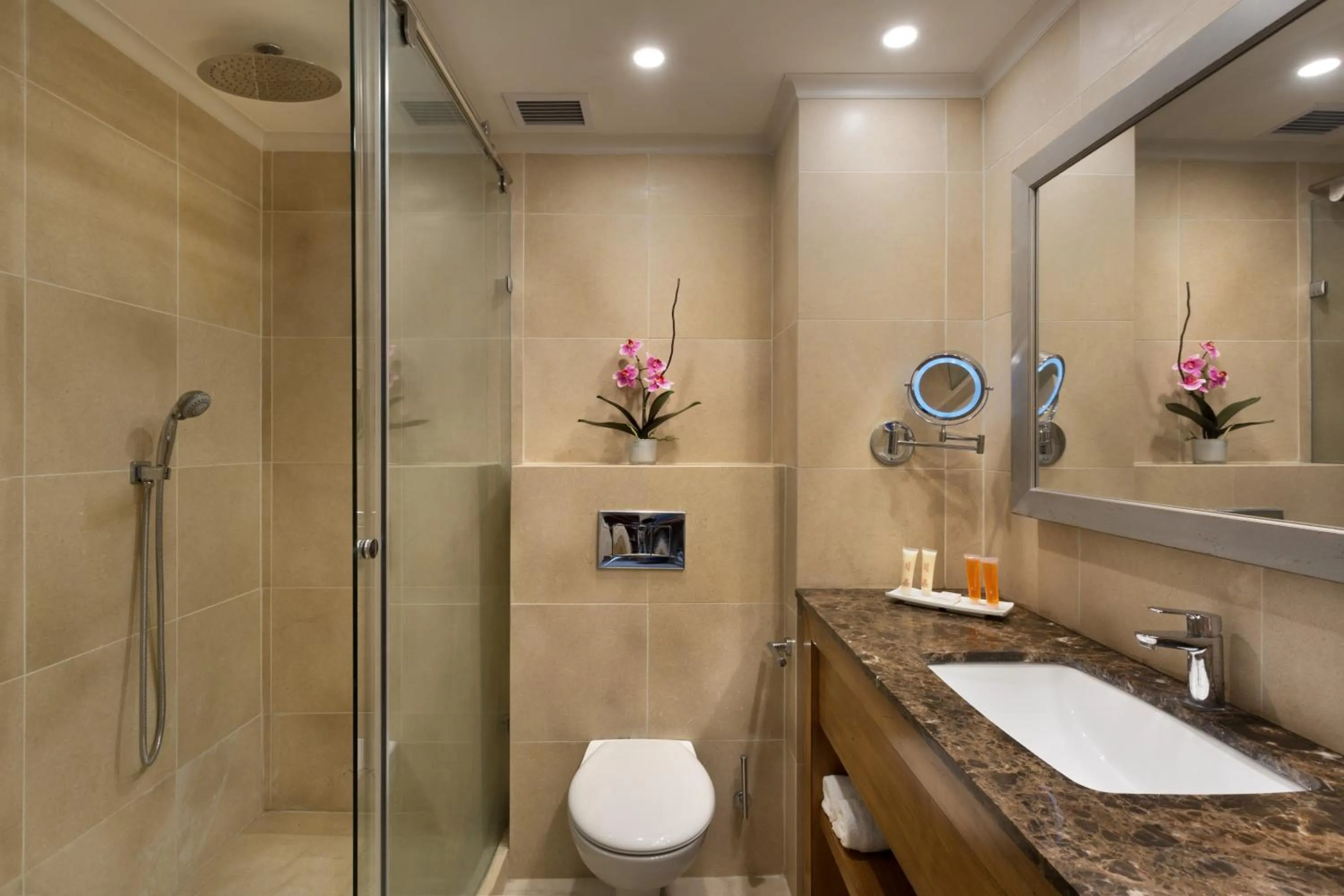 Bathroom in Ye'arim Hotel