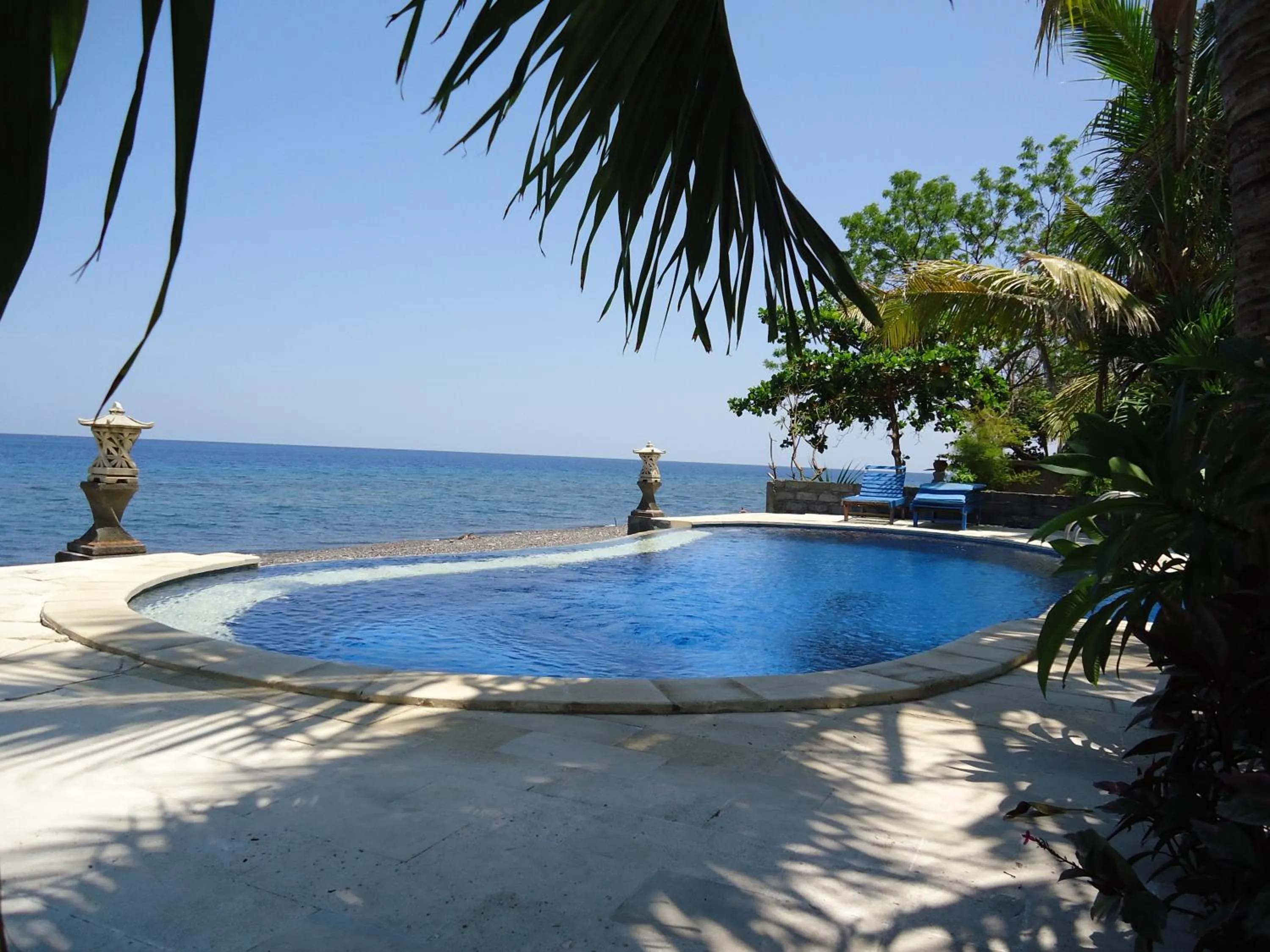 Staff in Three Brothers Bobby's Villas