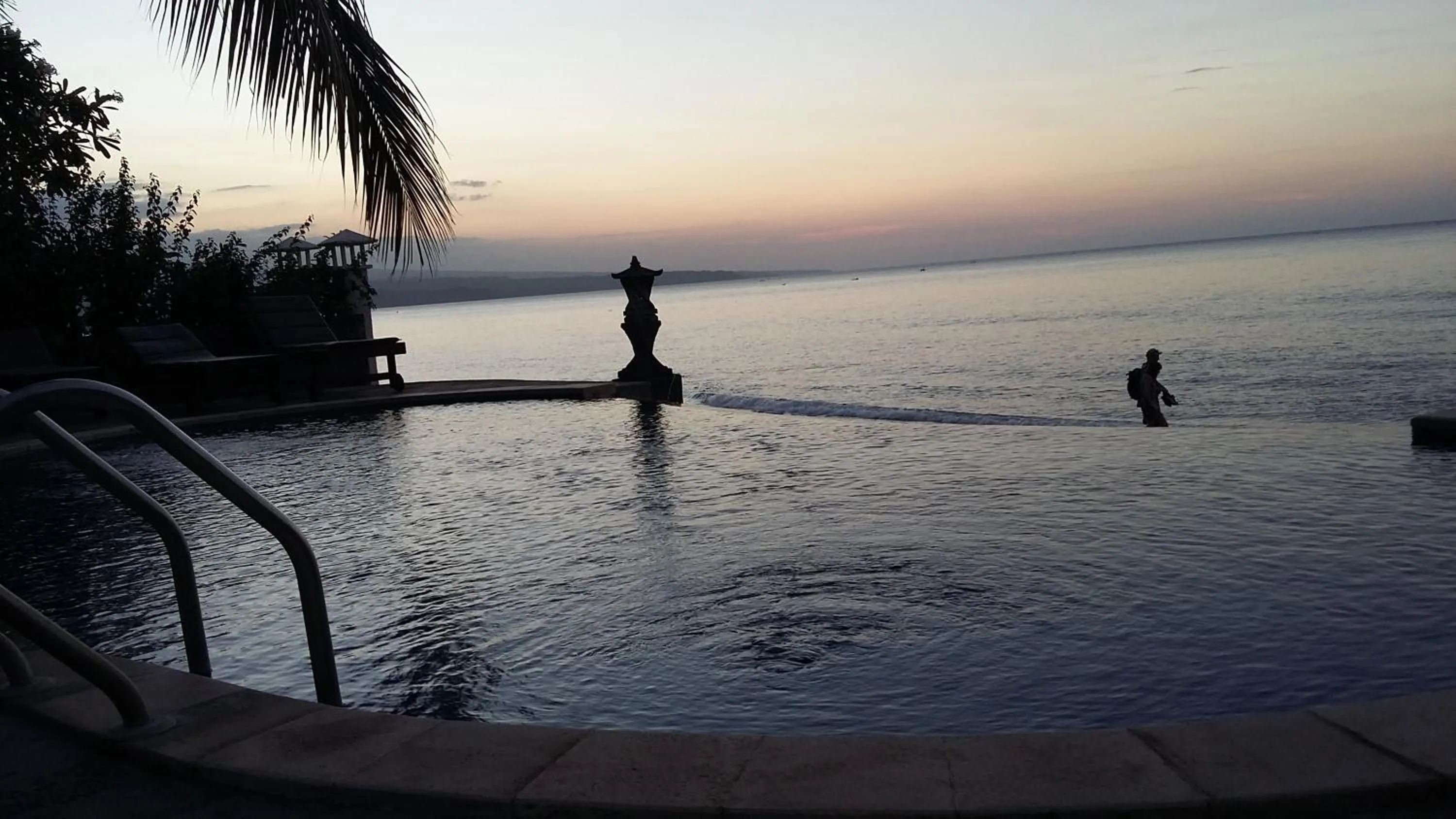 Swimming pool in Three Brothers Bobby's Villas