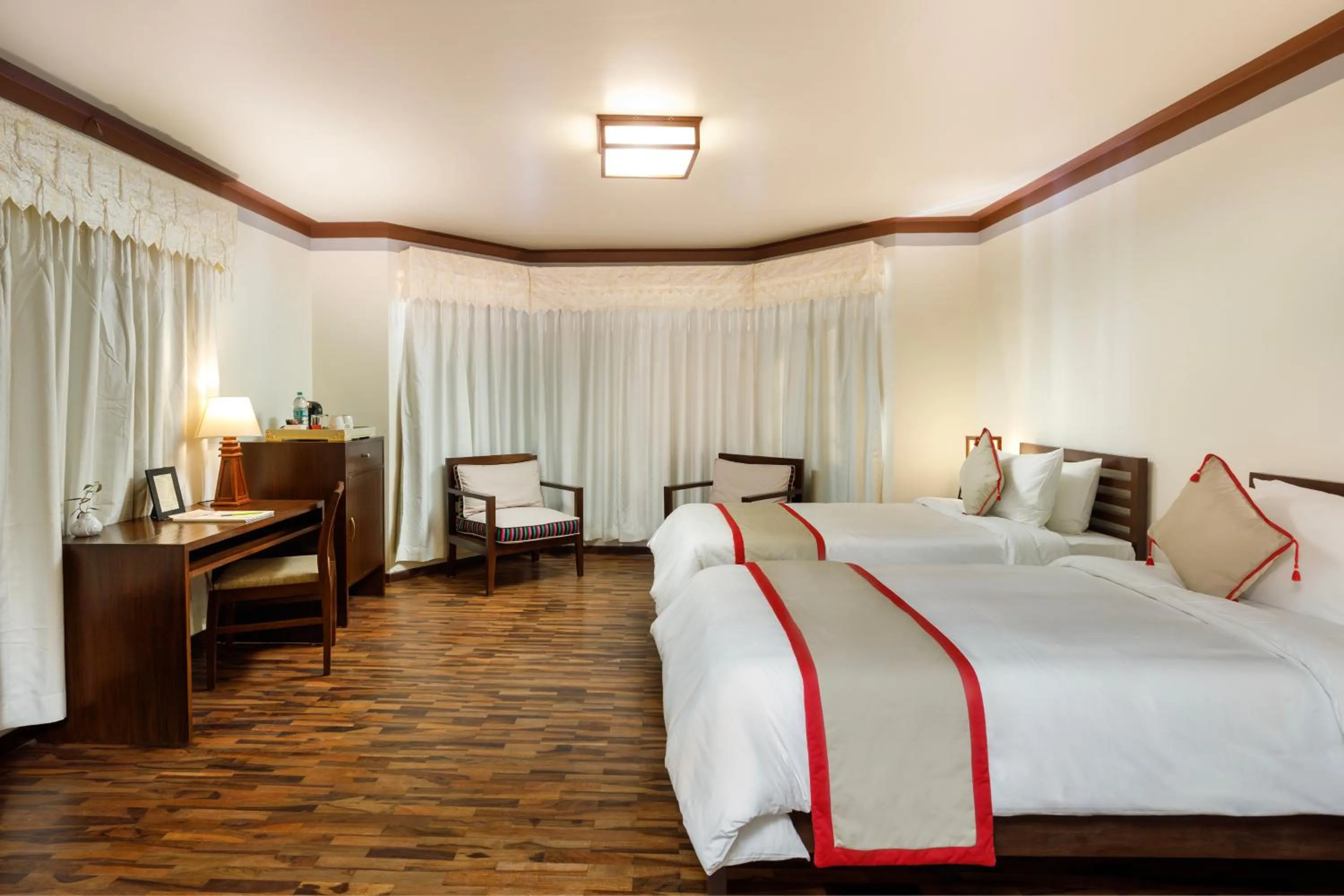 Photo of the whole room, Bed in Shambaling Boutique Hotel