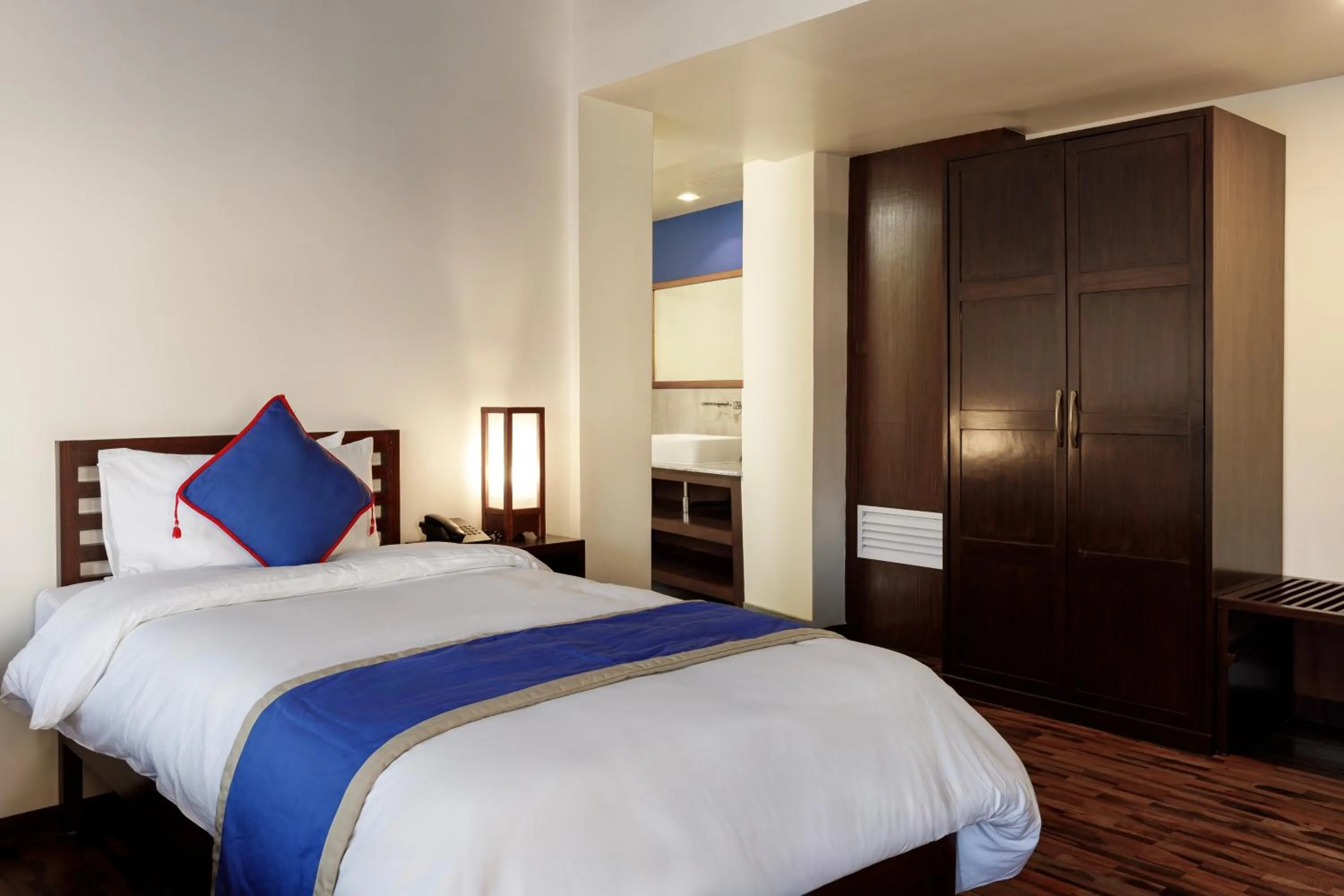 Bed in Shambaling Boutique Hotel