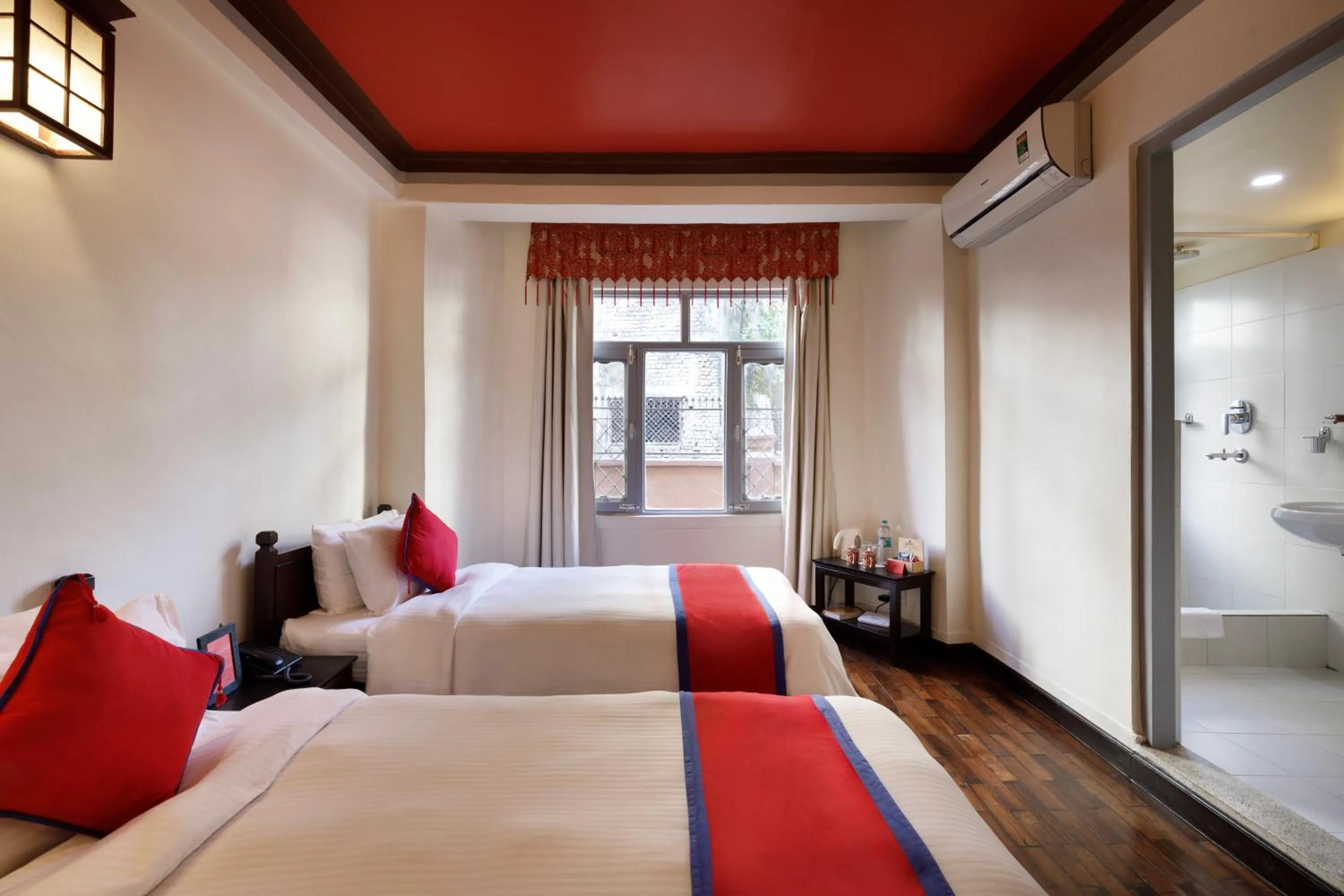 Bed in Shambaling Boutique Hotel